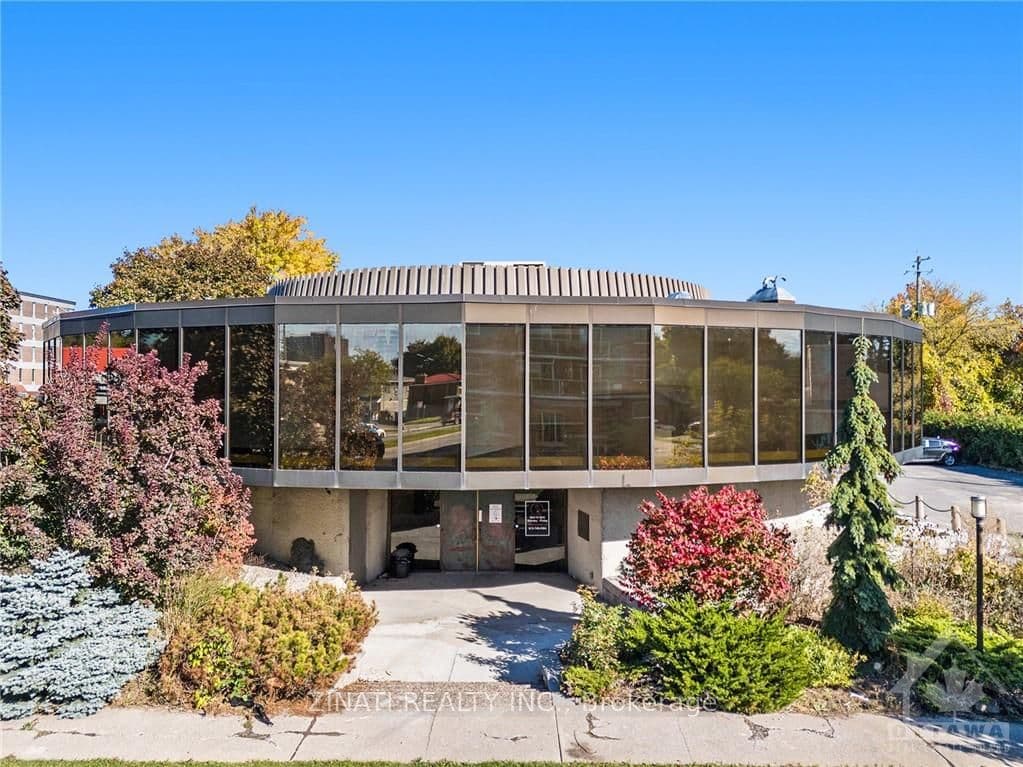 2300 CARLING Avenue photo 1