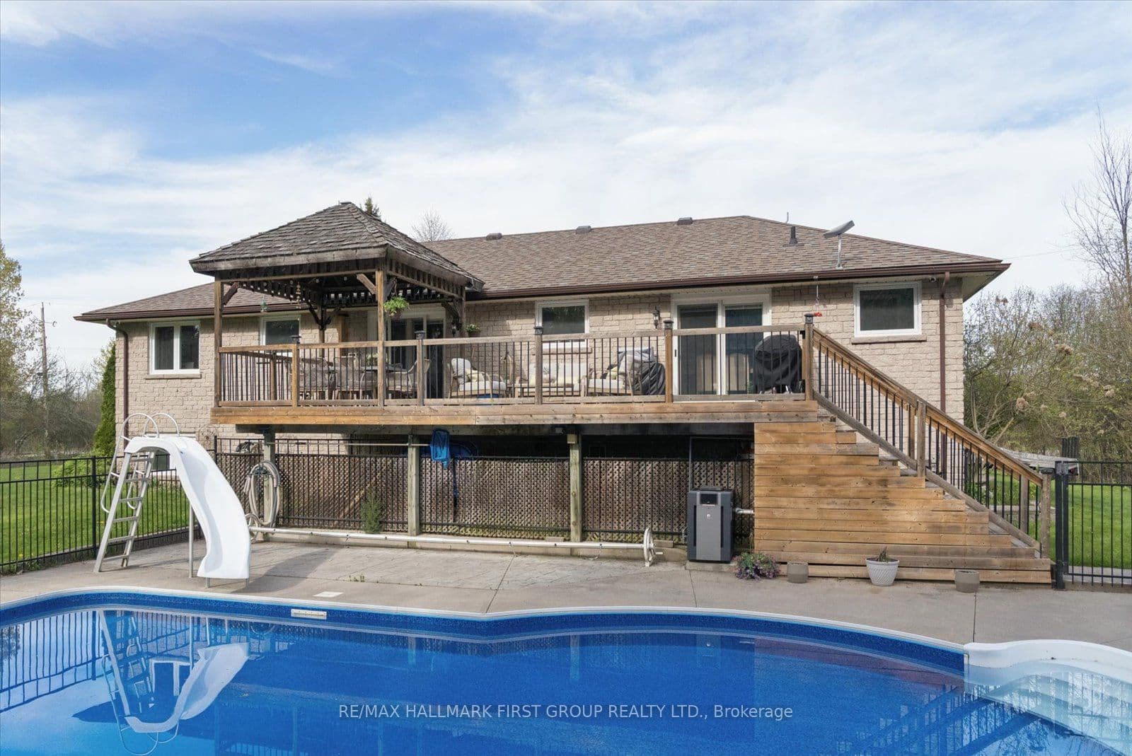 2720 Castle Hill Drive photo 1
