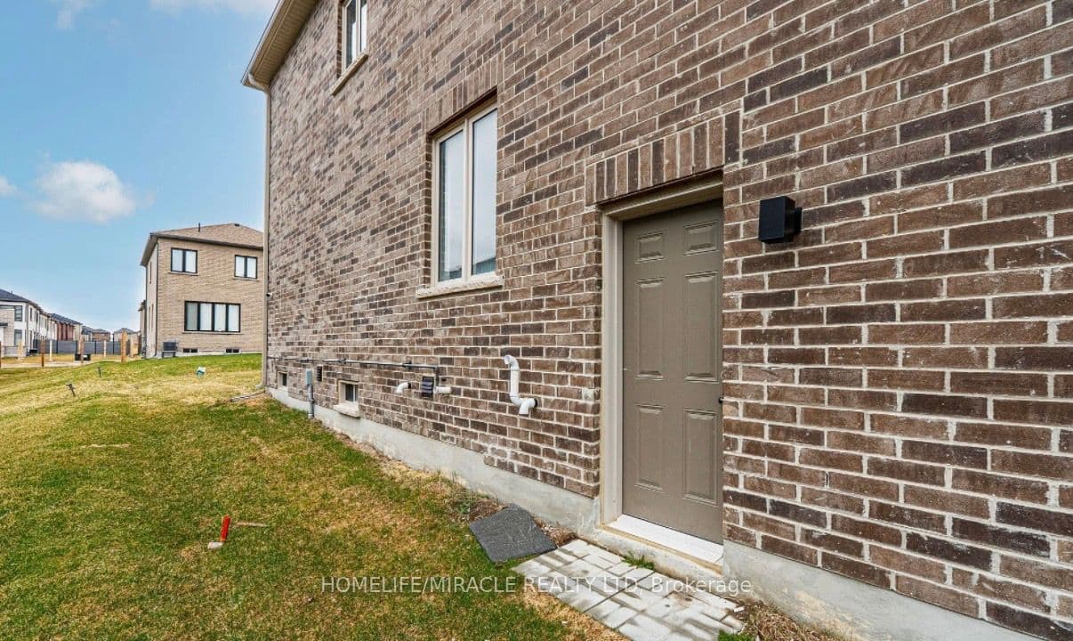 Unit Basement 1284 Klondike Drive photo 1
