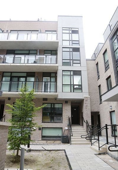 Unit 26 851 Sheppard Avenue photo 1