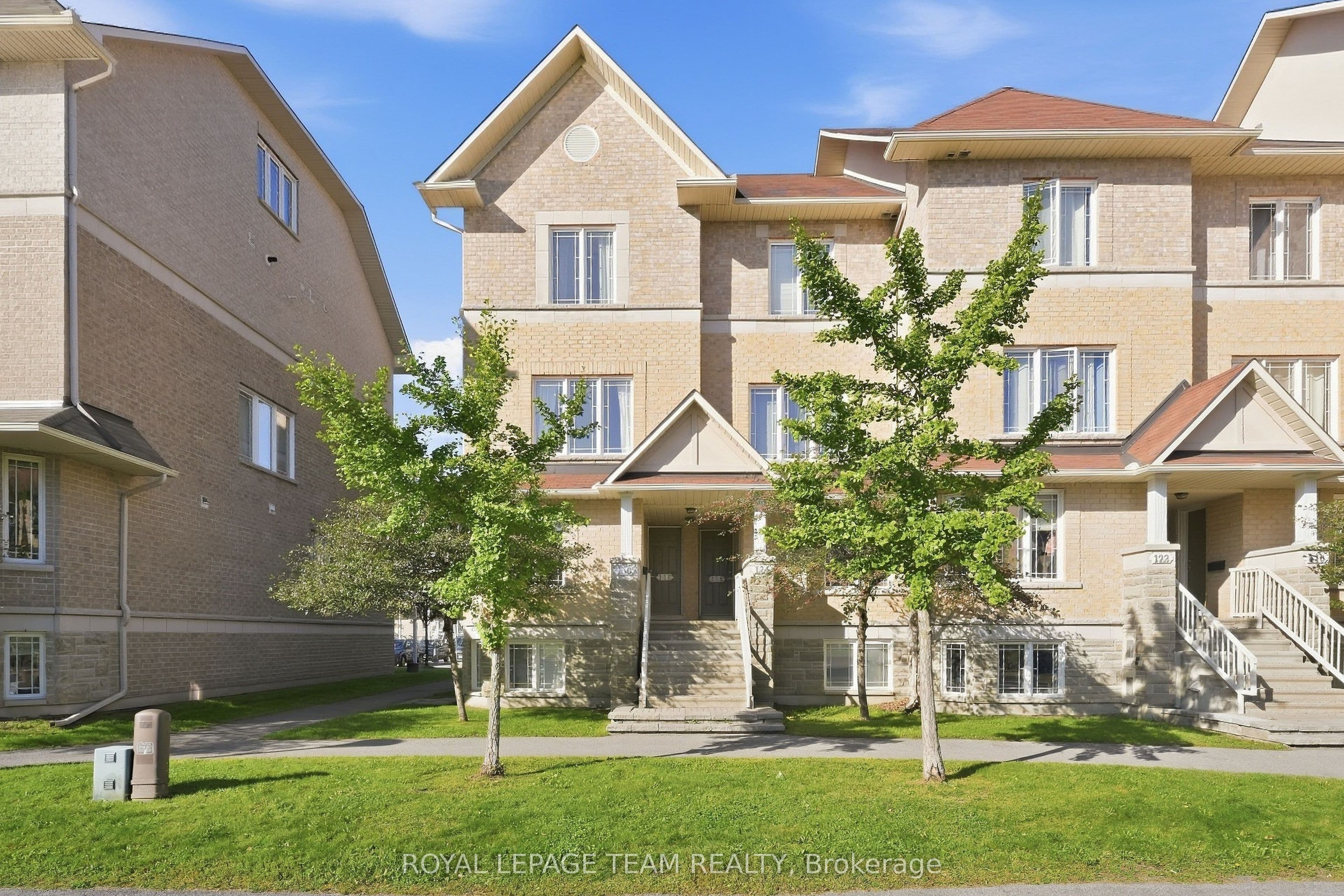 128 Paseo Private photo 1