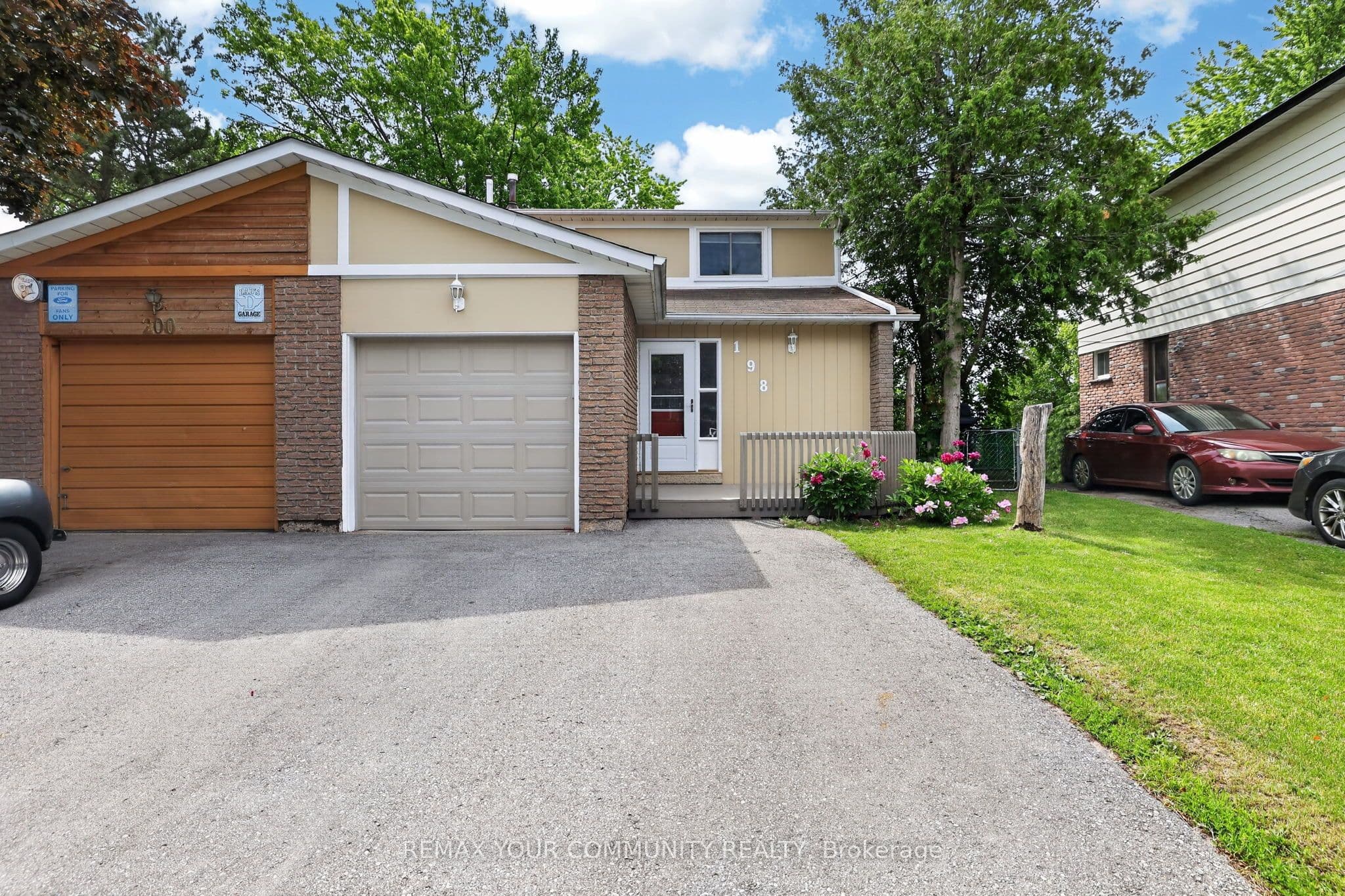 198 Britannia Avenue photo 1