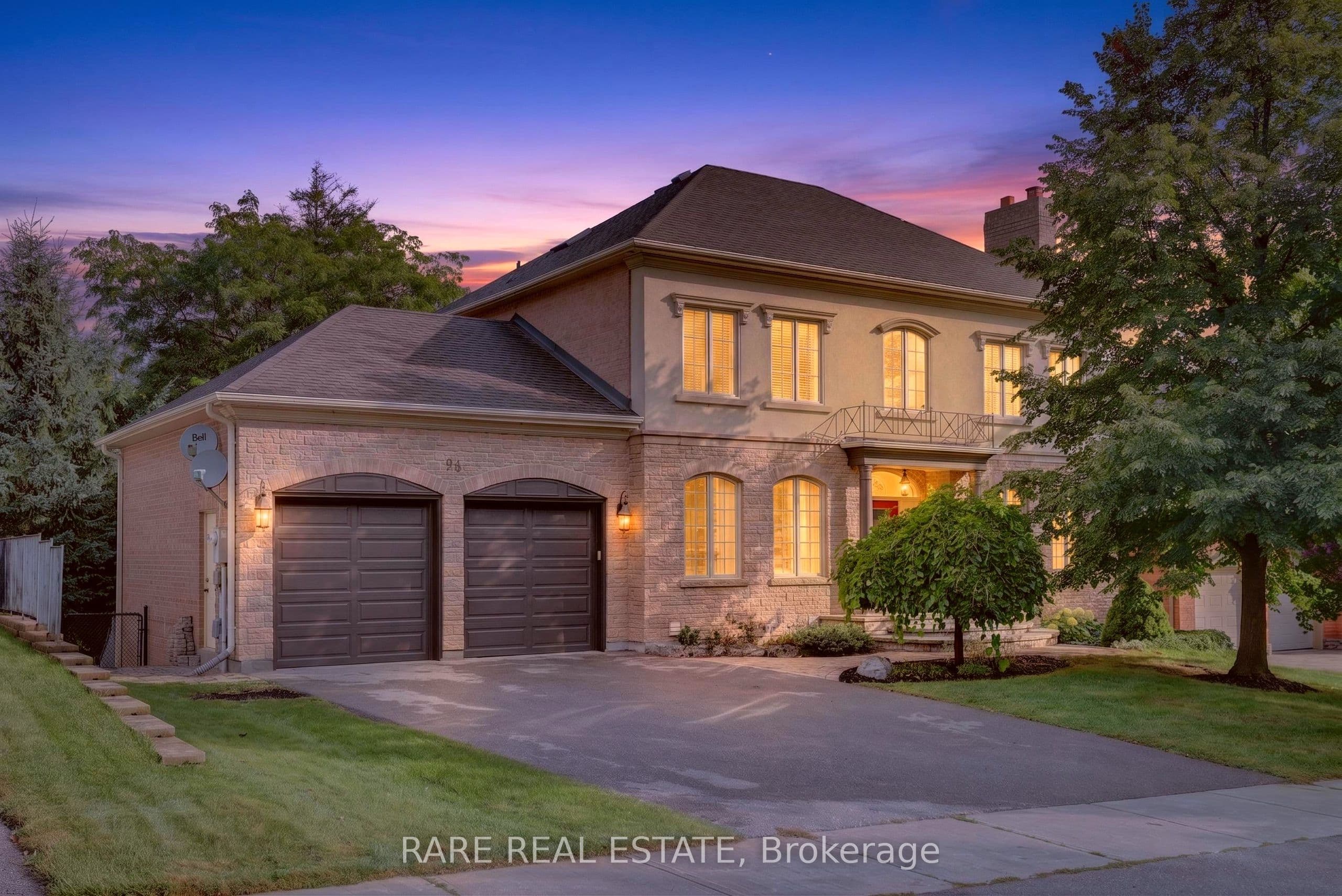 92 Willis Drive photo 1