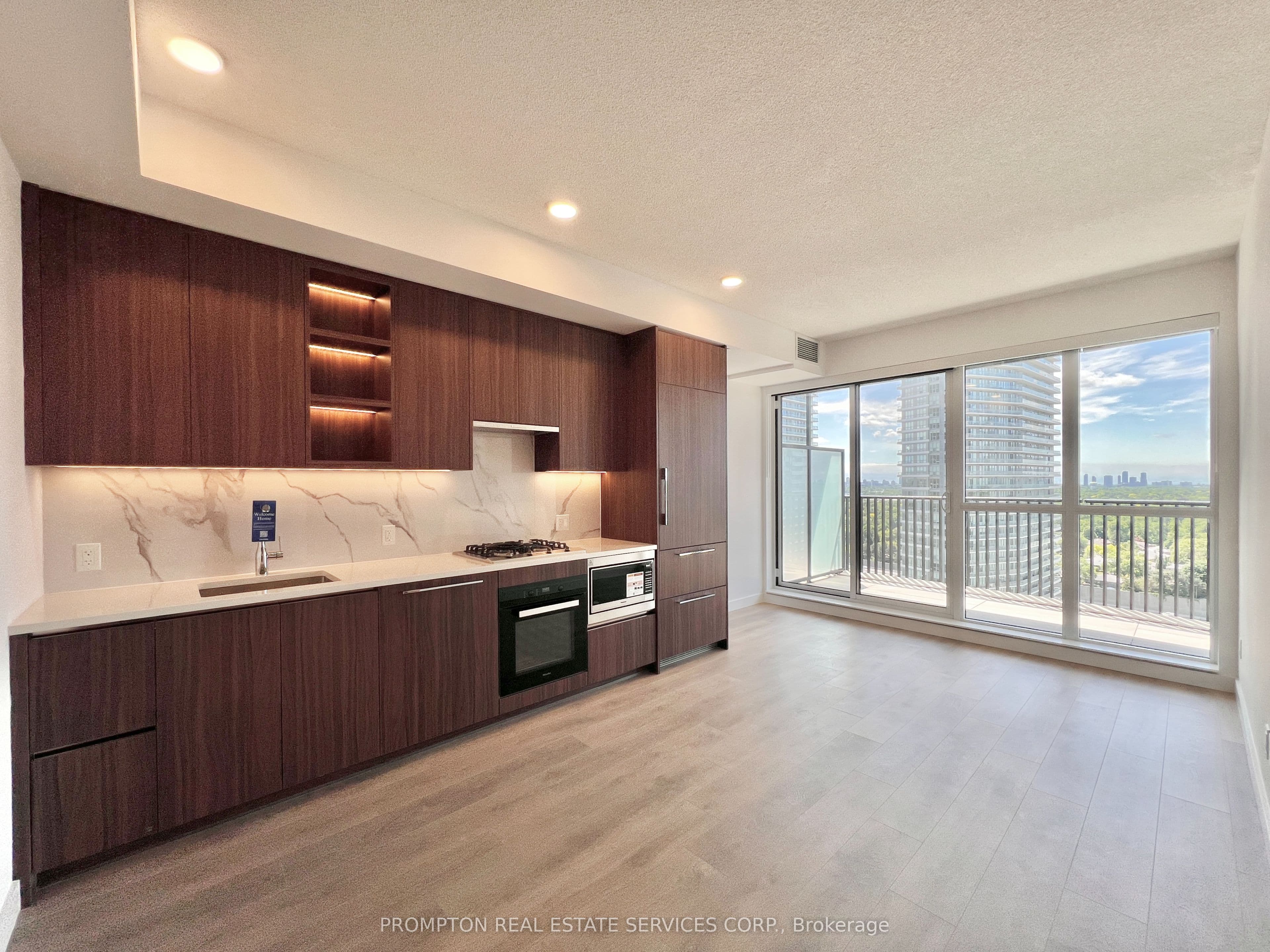 Unit 2016 68 Esther Shiner Boulevard photo 1