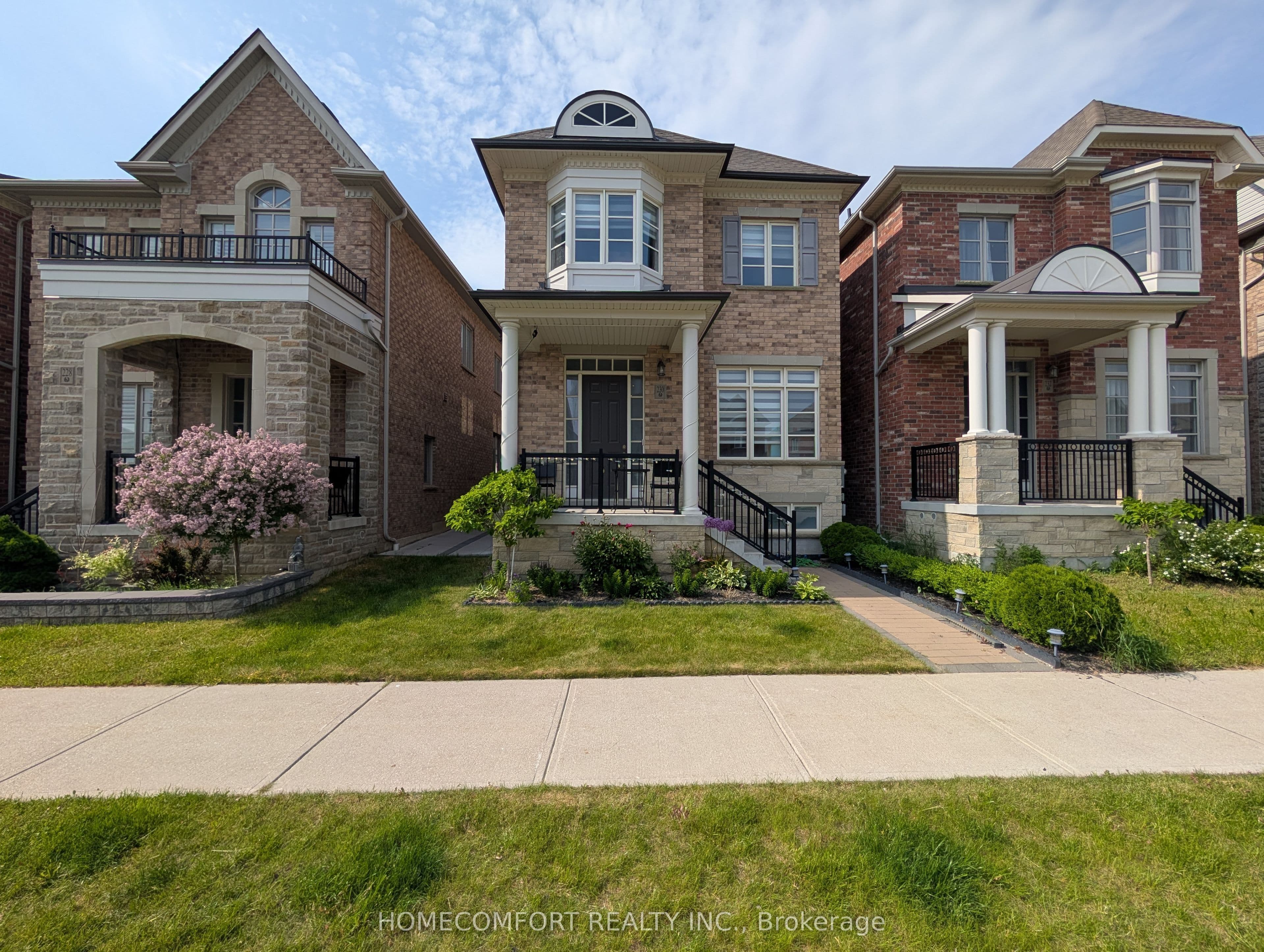 230 Paradelle Drive photo 1