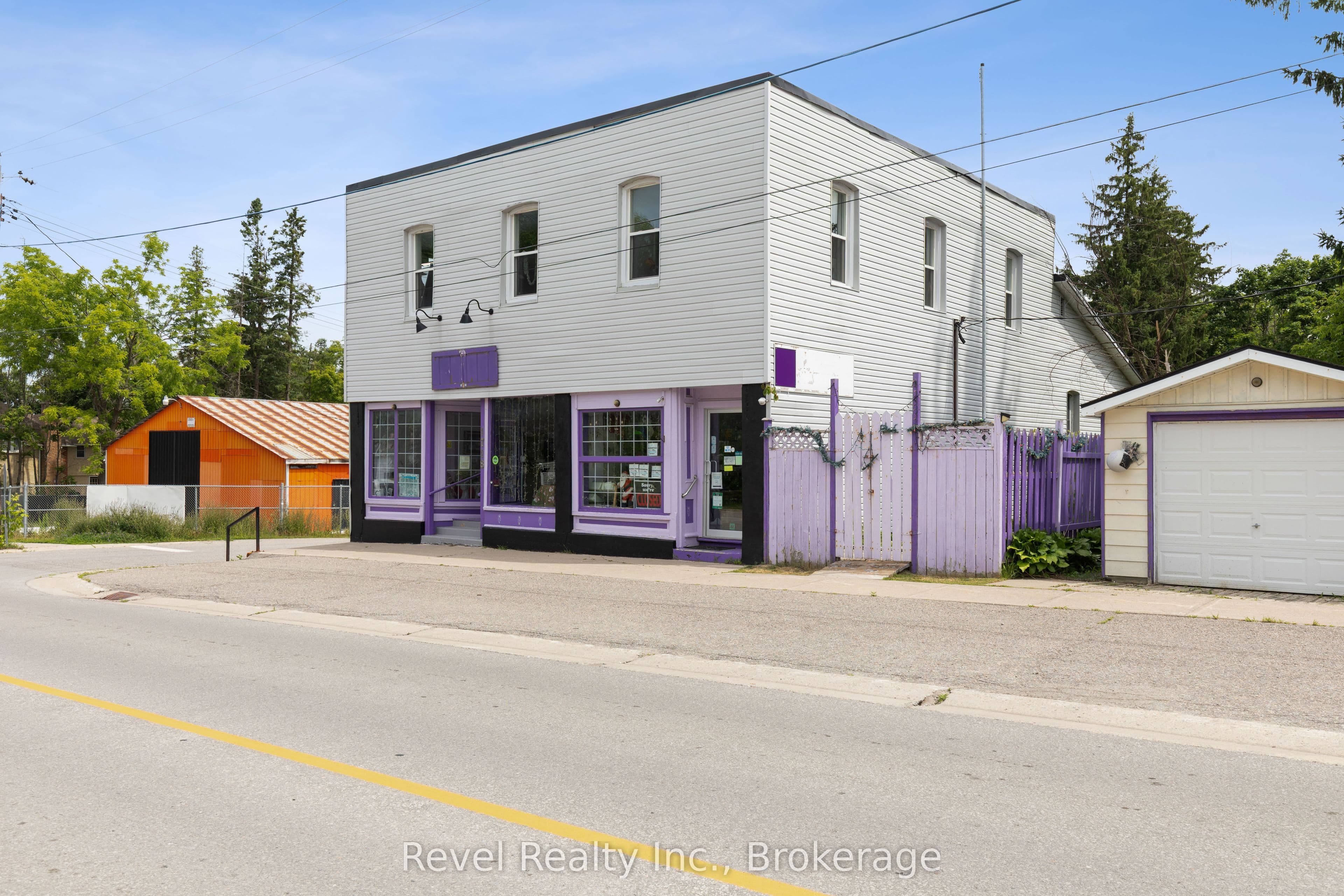 1718 Kirkfield Road photo 1