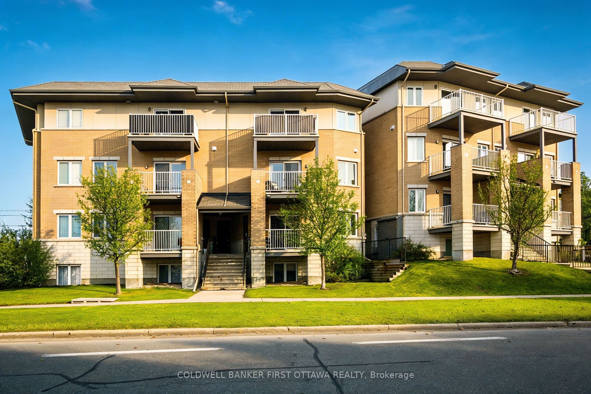 Unit 6 1210 MCWATTERS Road photo 1