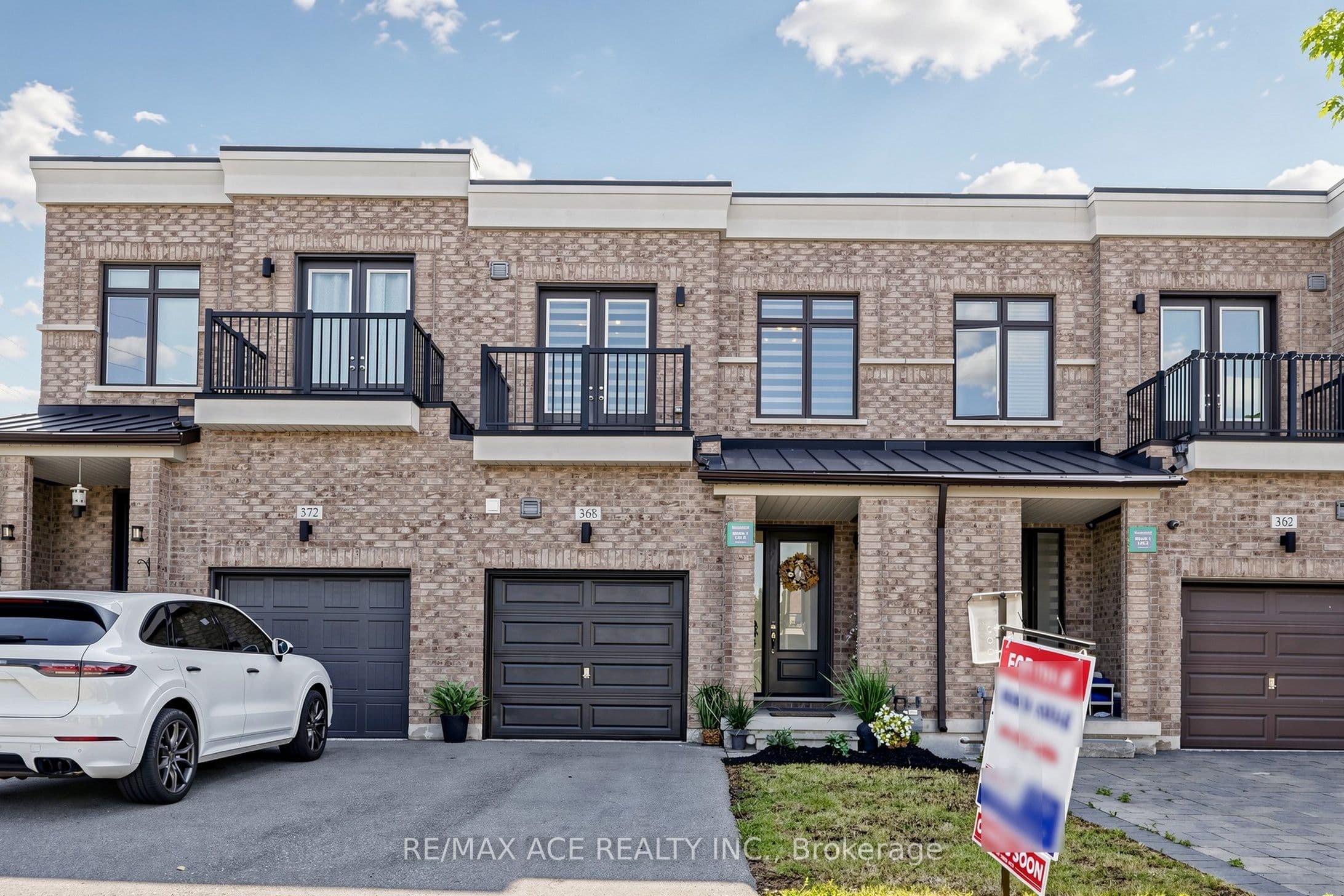 368 Elyse Court photo 1