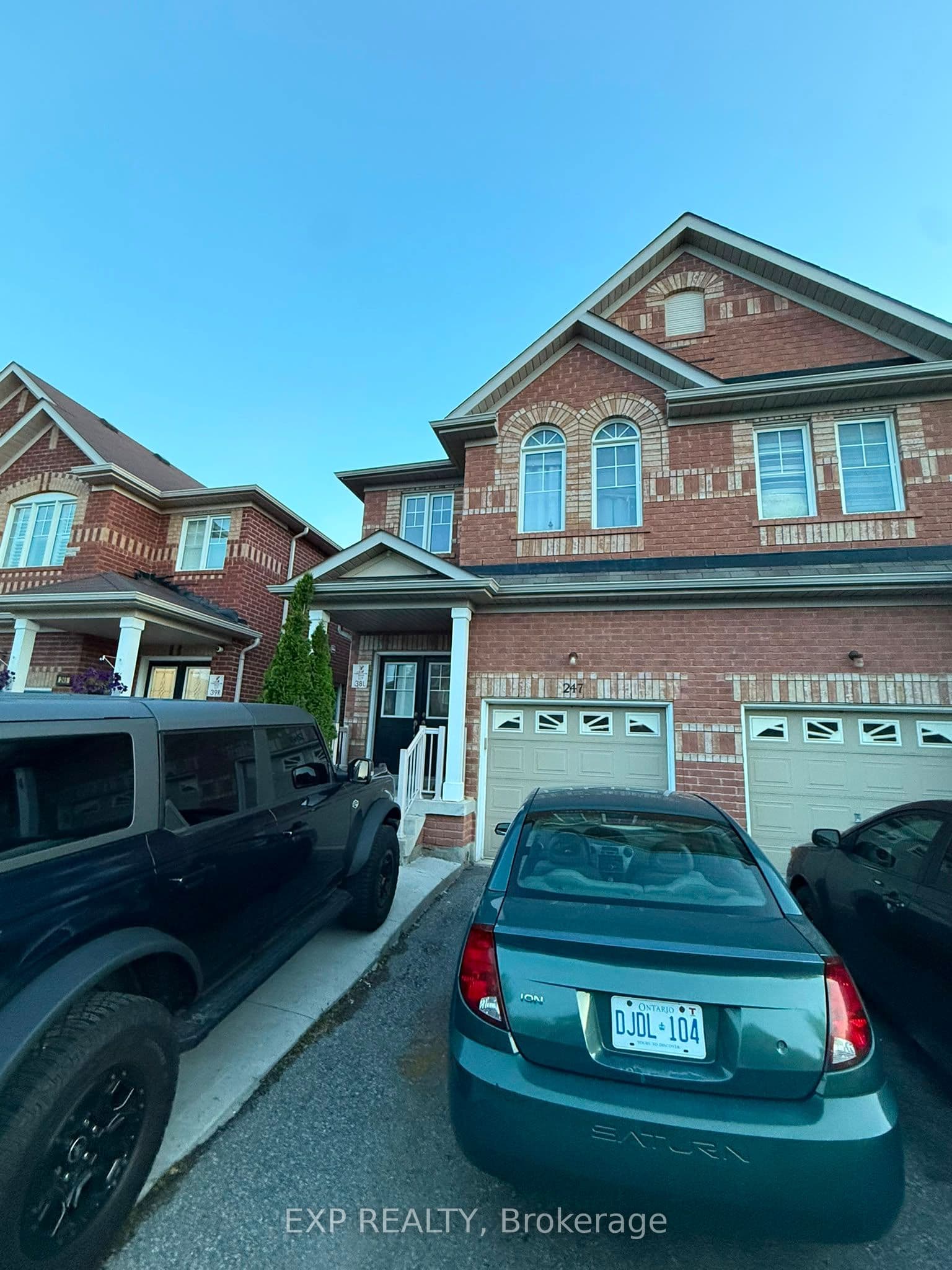 247 Checkerberry Crescent photo 1