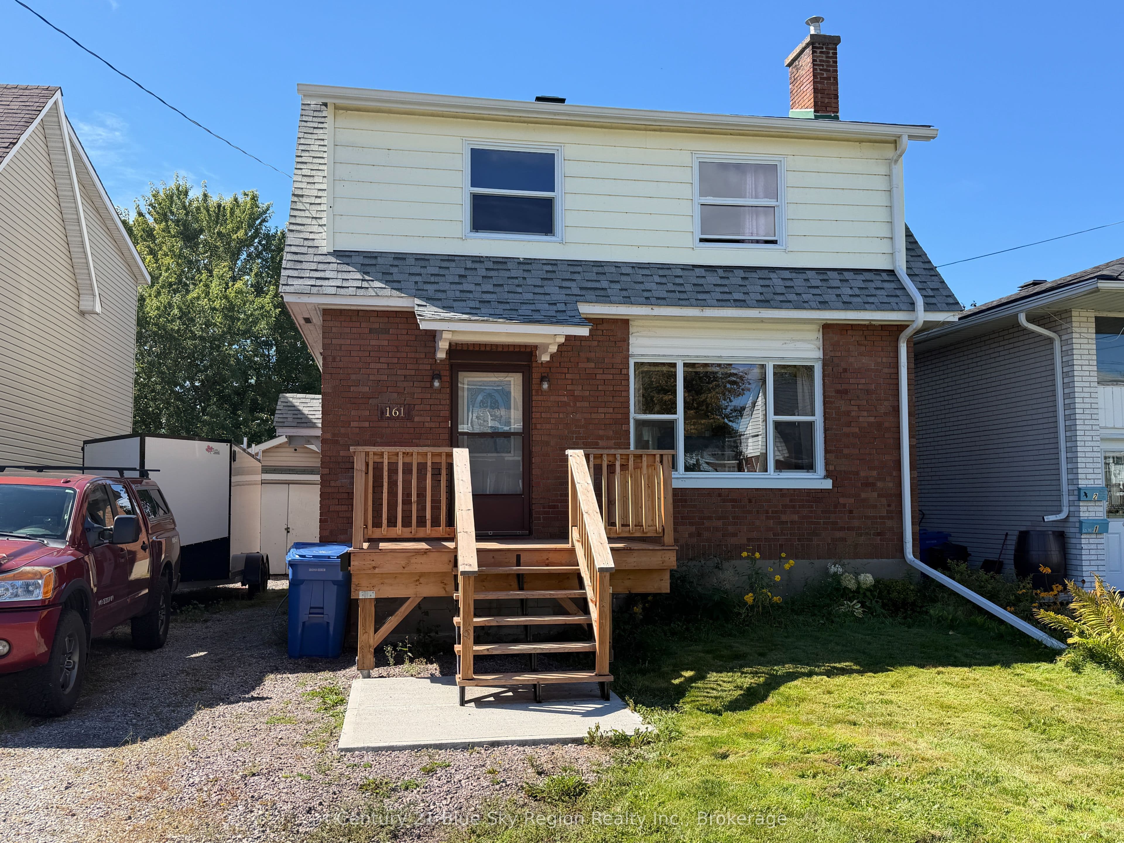 161 Fifth Avenue photo 1