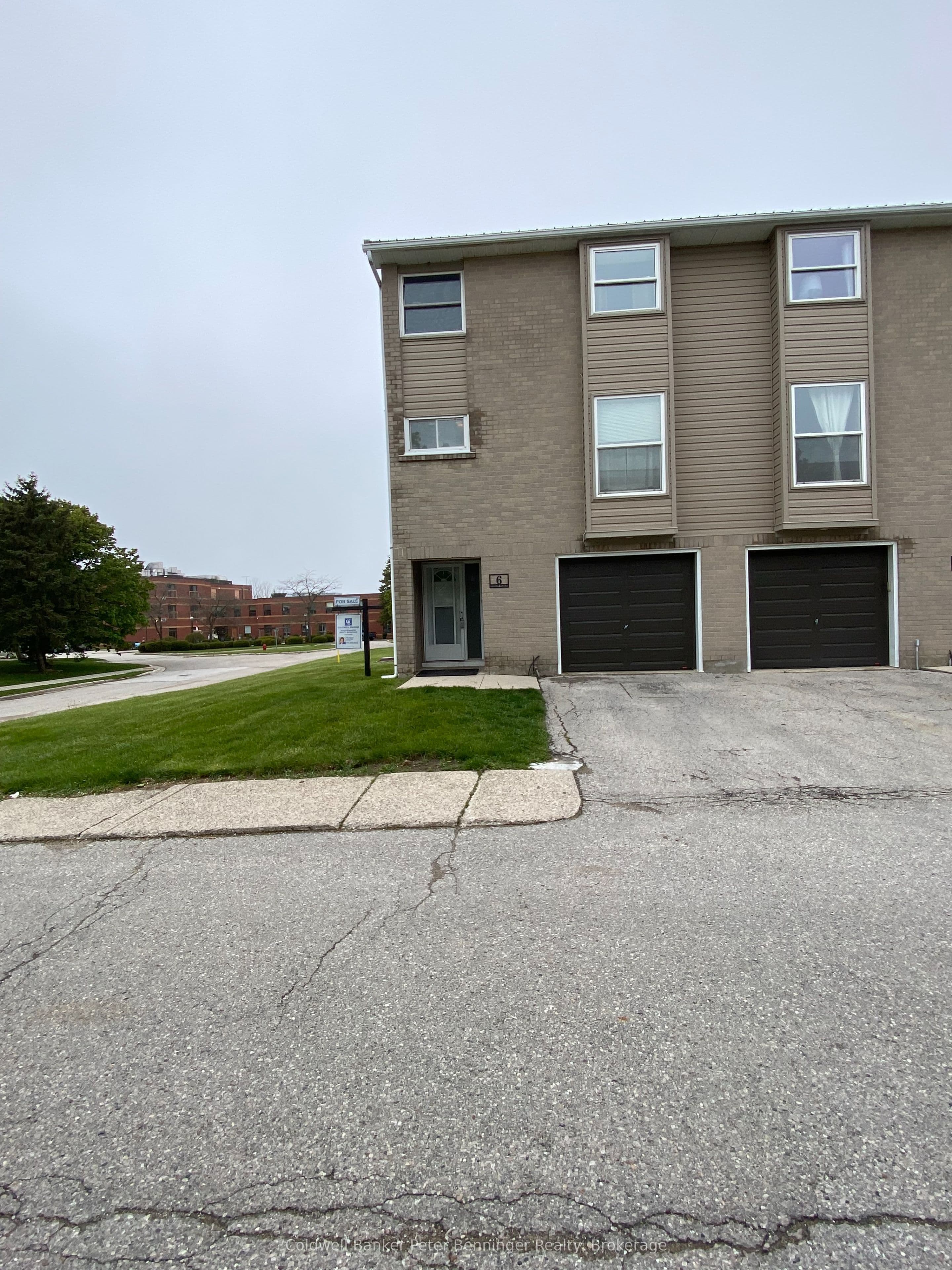 Unit 6 6 Philip Place photo 1