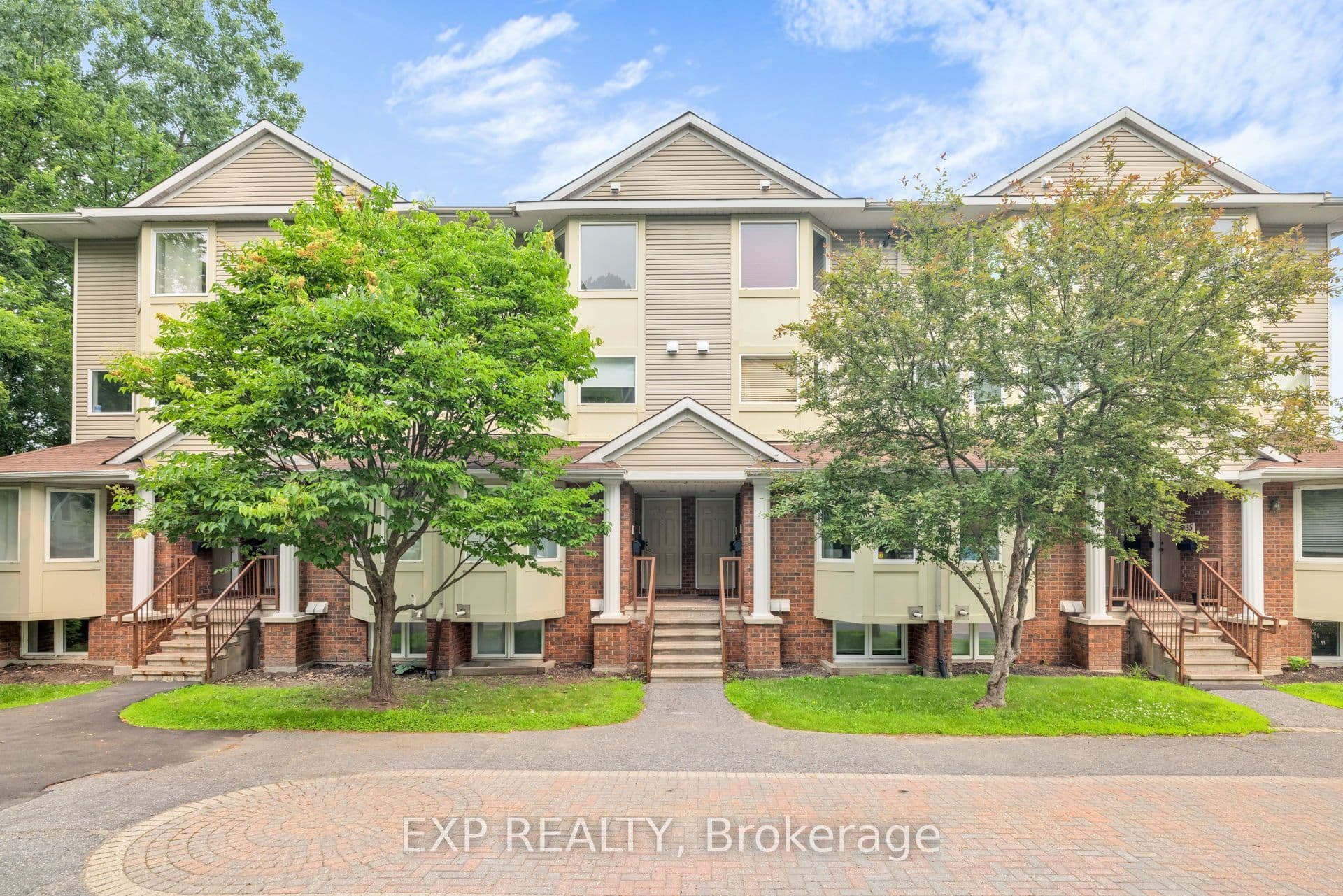Unit 30 1400 WILDBERRY Court photo 1