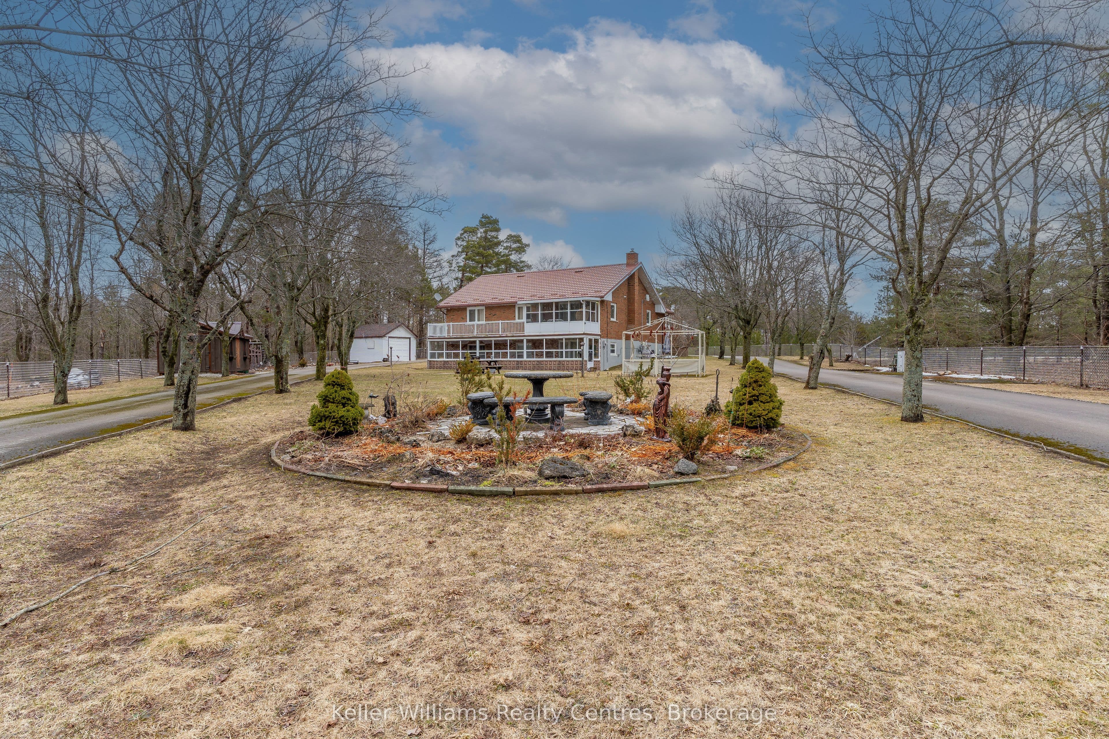 58 Allister Place photo 1