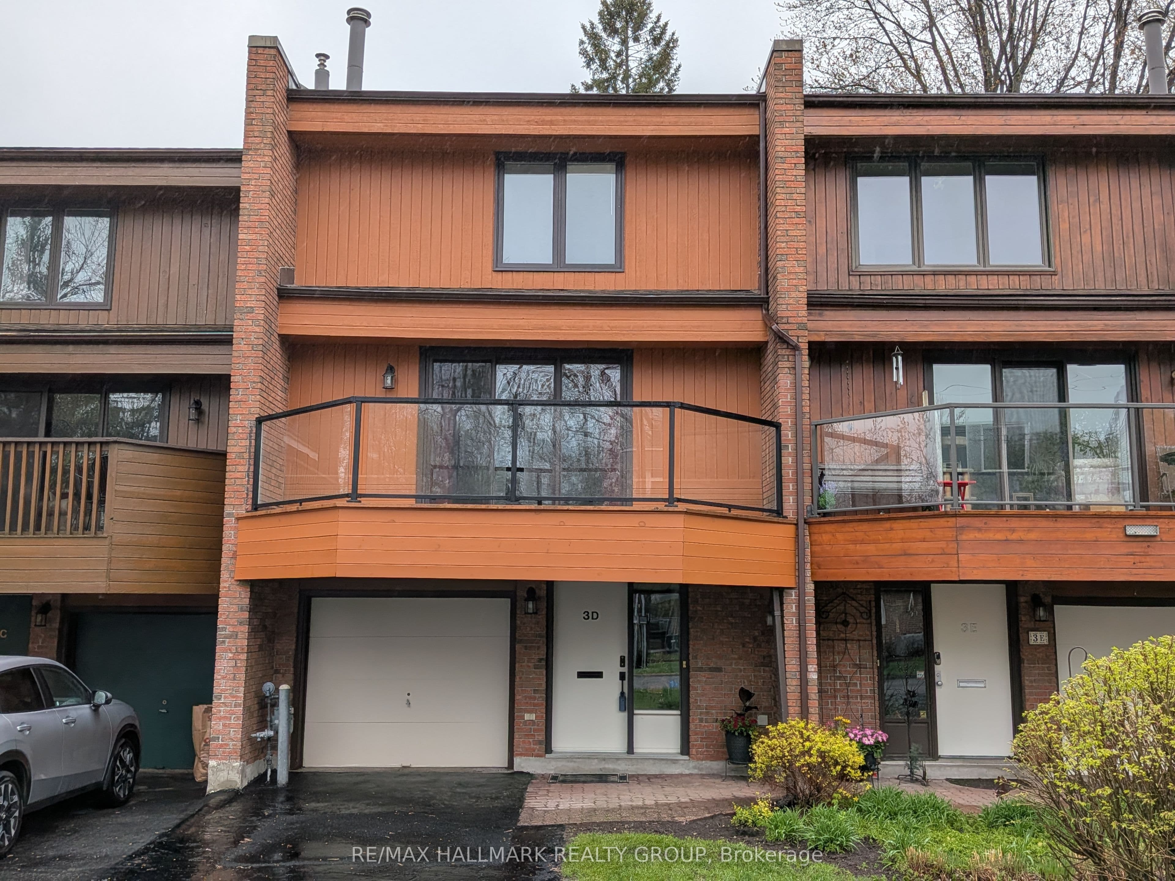 Unit D 3 Birchdale Avenue photo 1