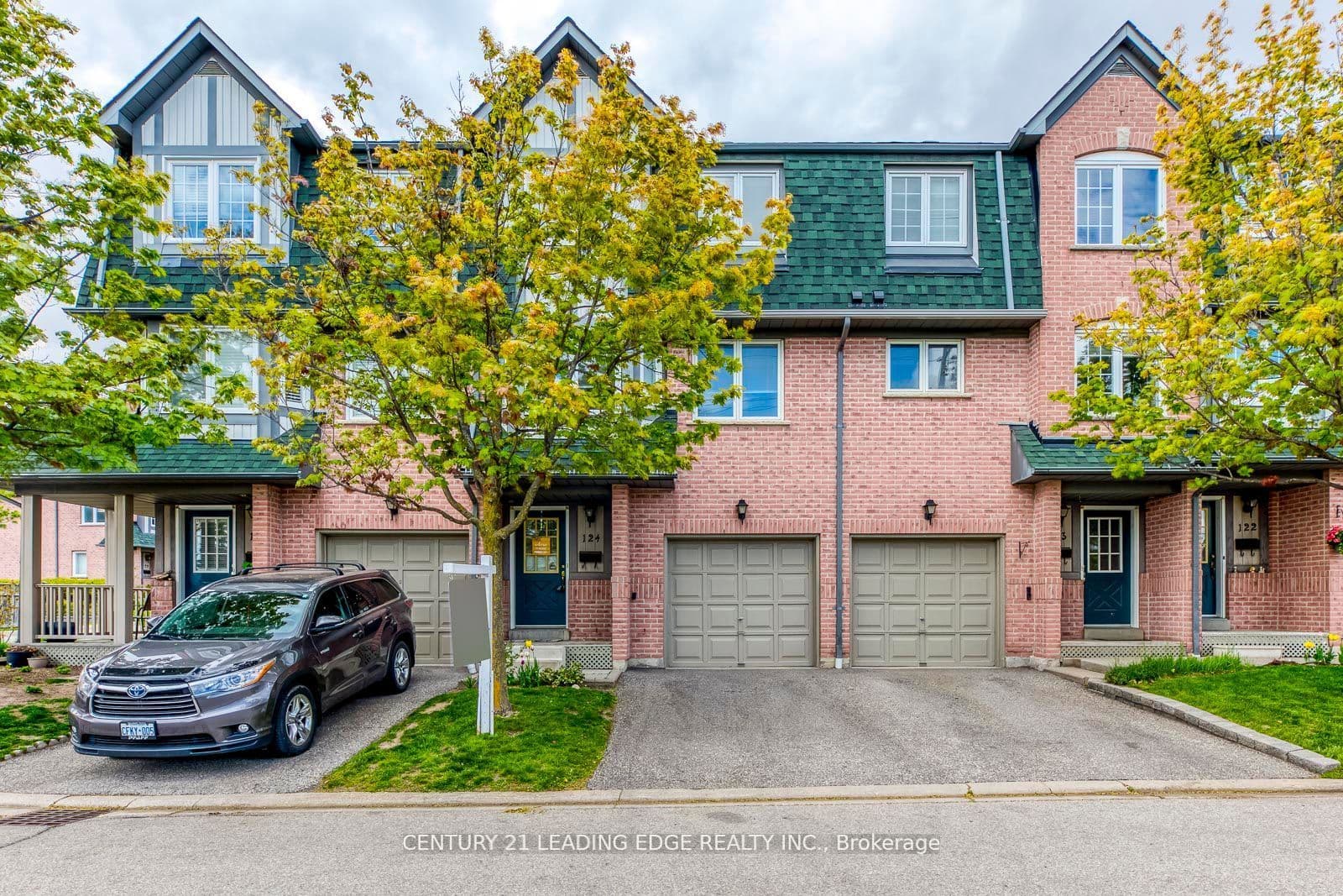 Unit 124 2945 Thomas Street photo 1