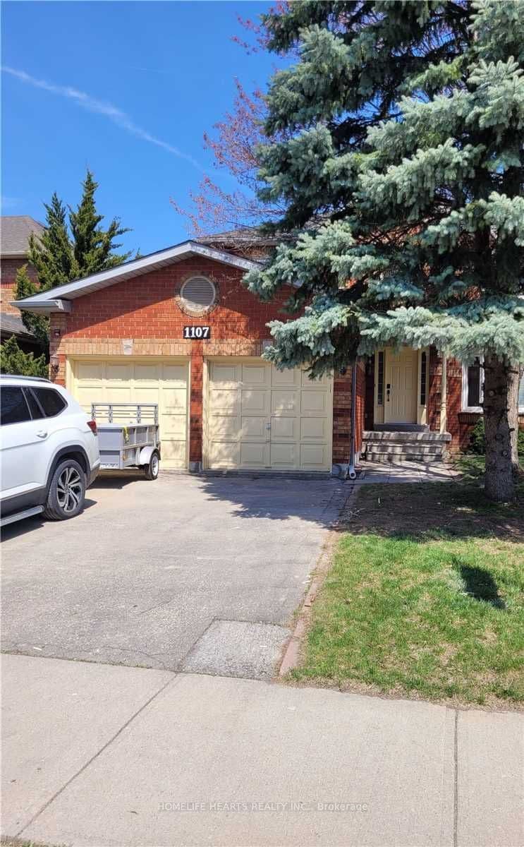 1107 Thoresby Drive photo 1