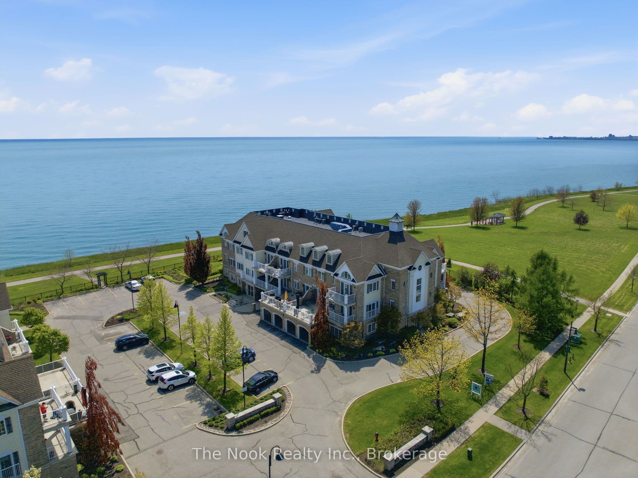 Unit 201 395 Lakebreeze Drive photo 1