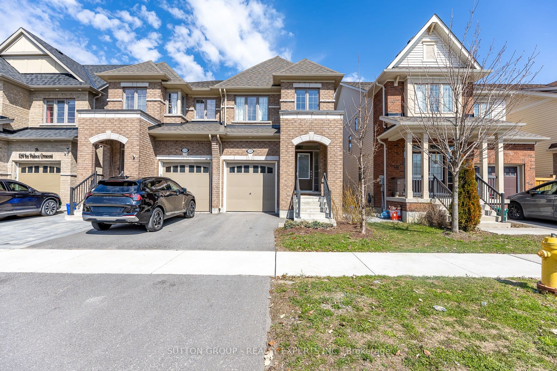 130 Ice Palace Crescent photo 1