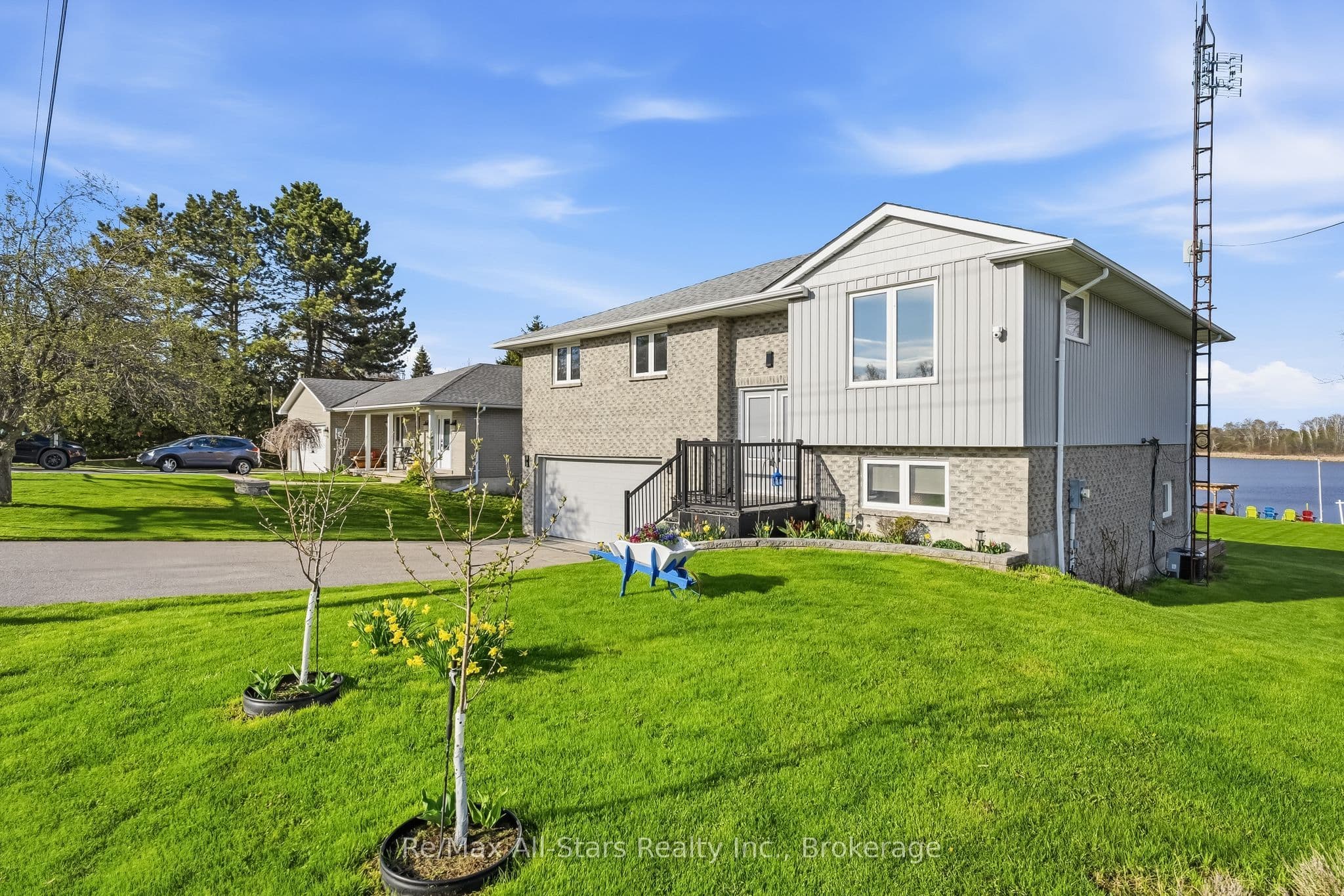 20915 Brunon Avenue photo 1