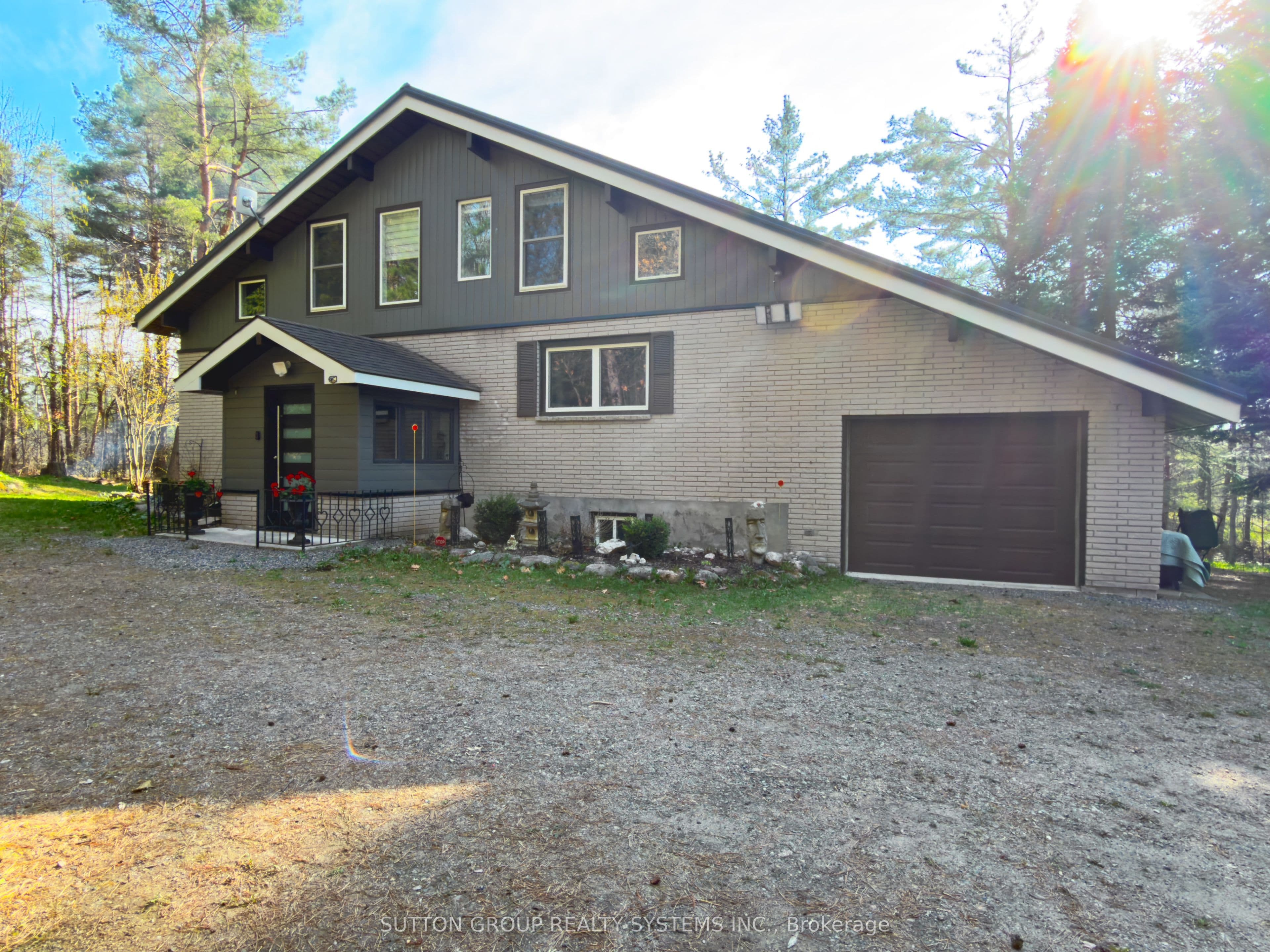 1018 Whites Road photo 1