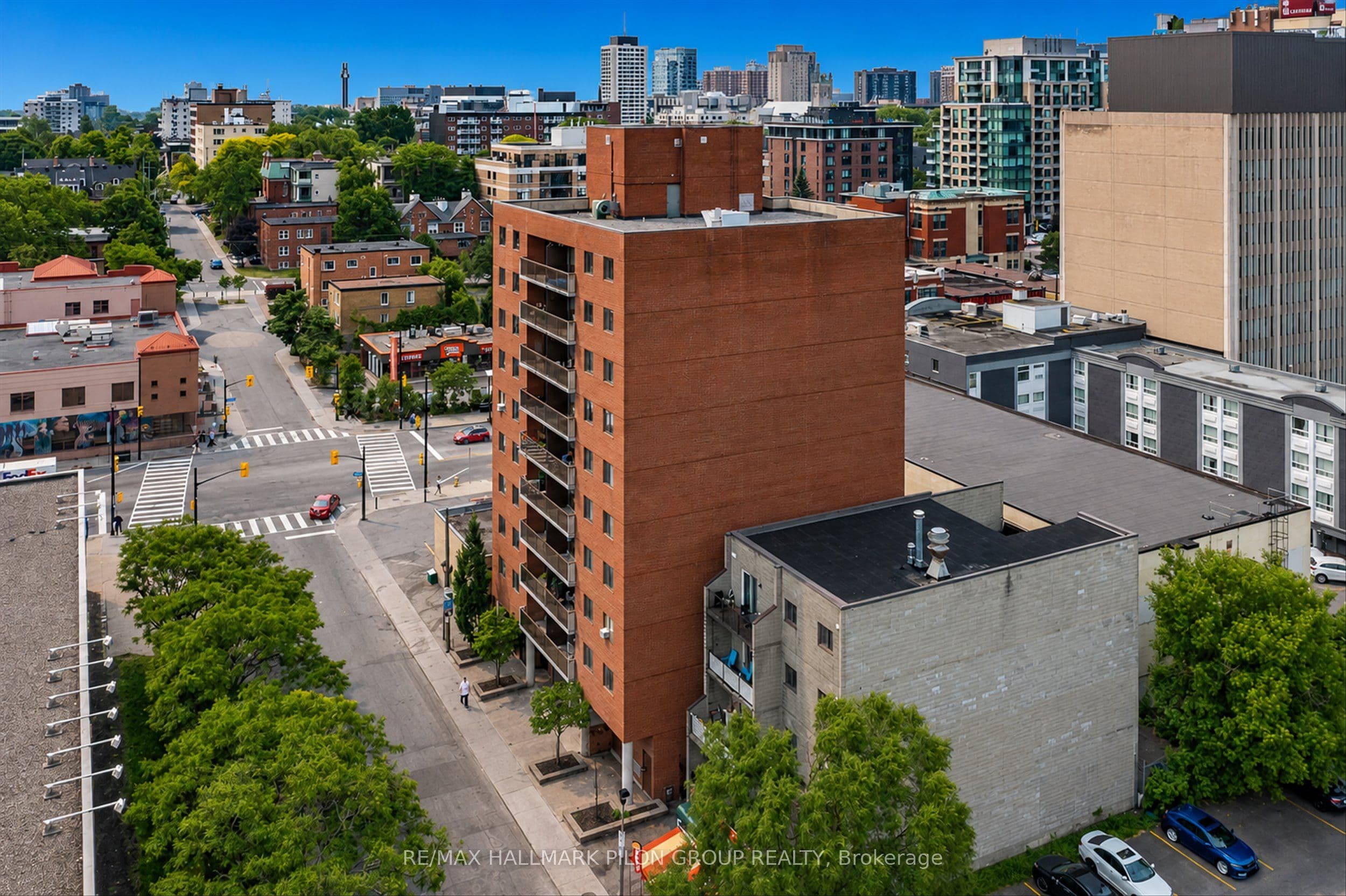 Unit 902 154 Nelson Street photo 1