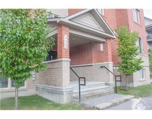 Unit 3 515 STONEFIELD Private photo 1