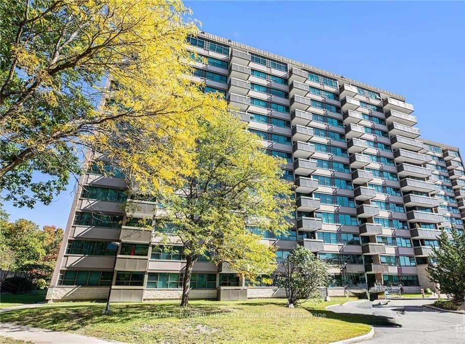 Unit 510 555 BRITTANY Drive photo 1