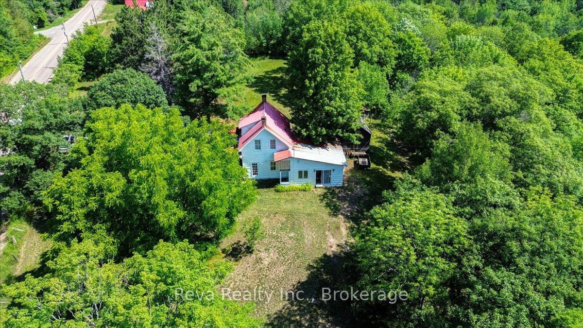 3332 Matawatchan Road photo 1