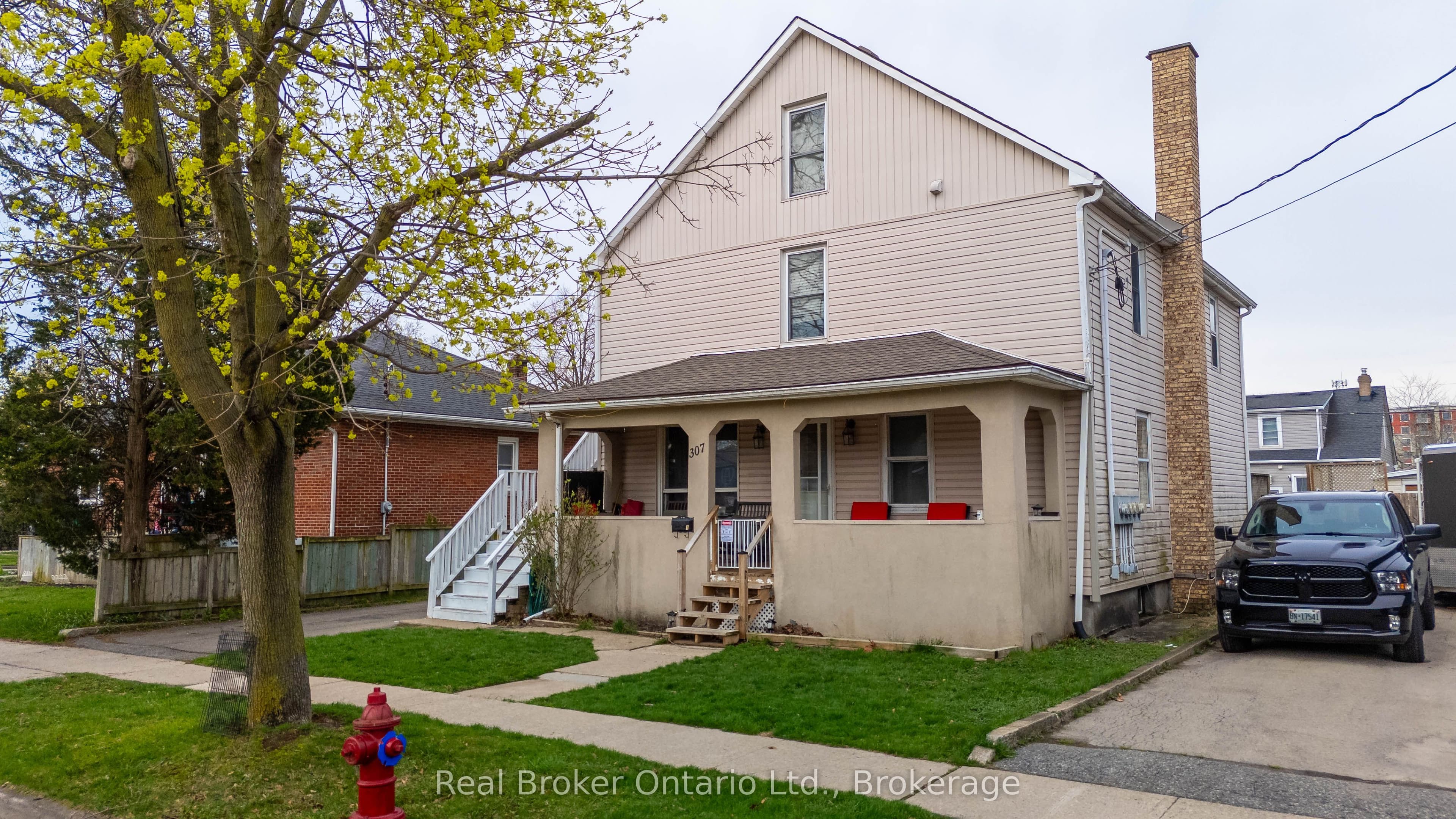 307 Wallace Avenue photo 1