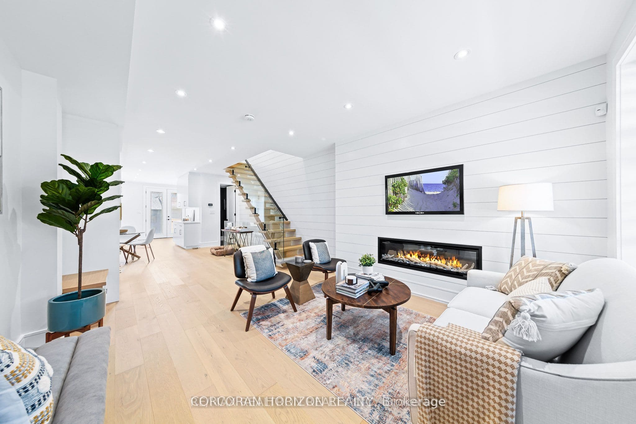 225 Christie Street photo 1