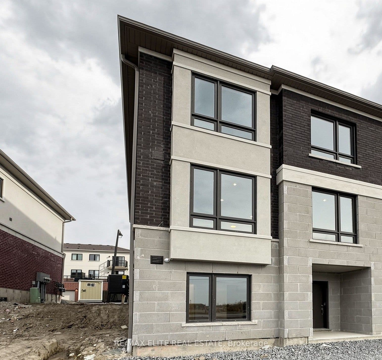 1422 19th Avenue photo 1
