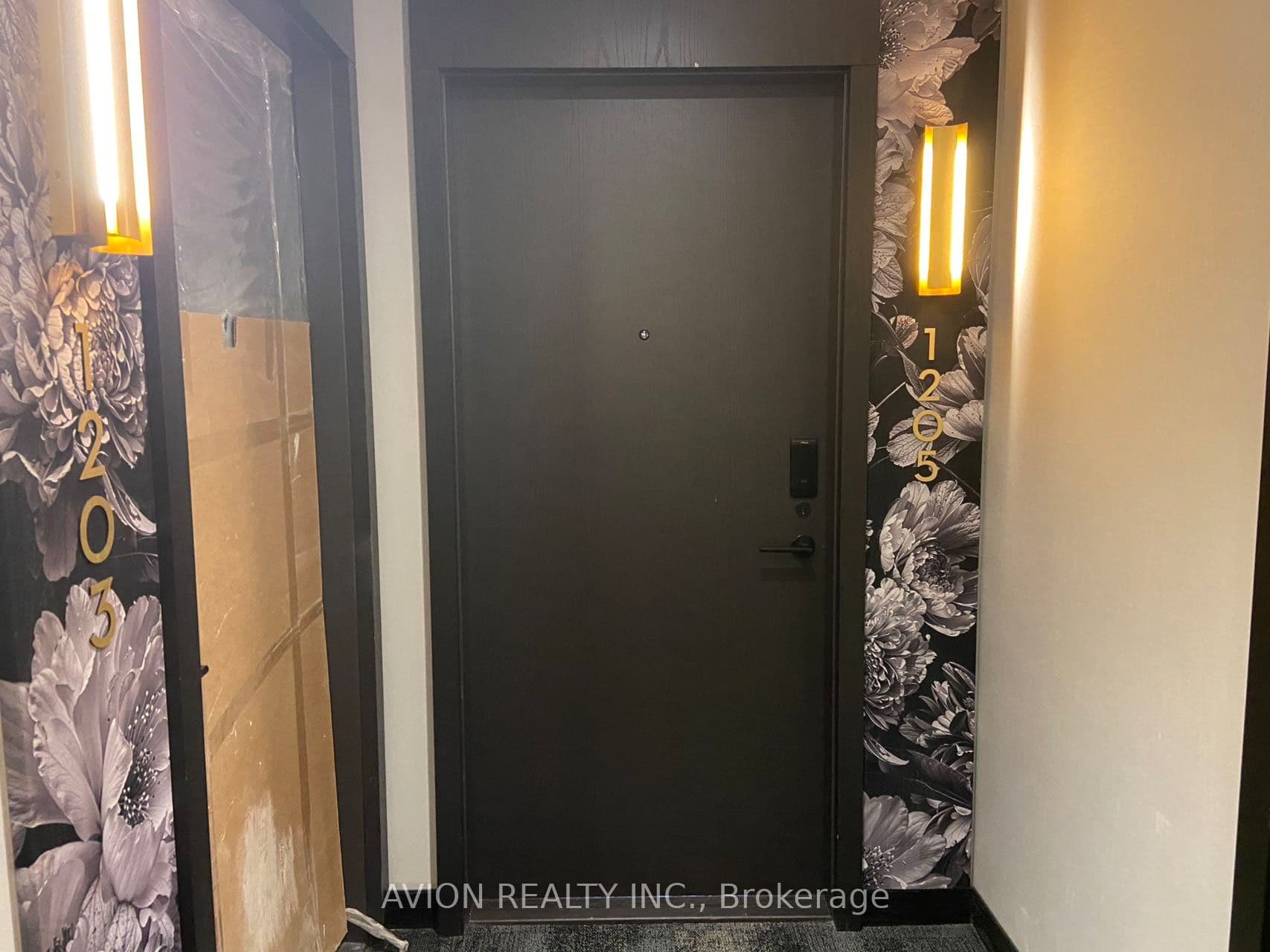 Unit 1205 771 Yonge Street photo 1