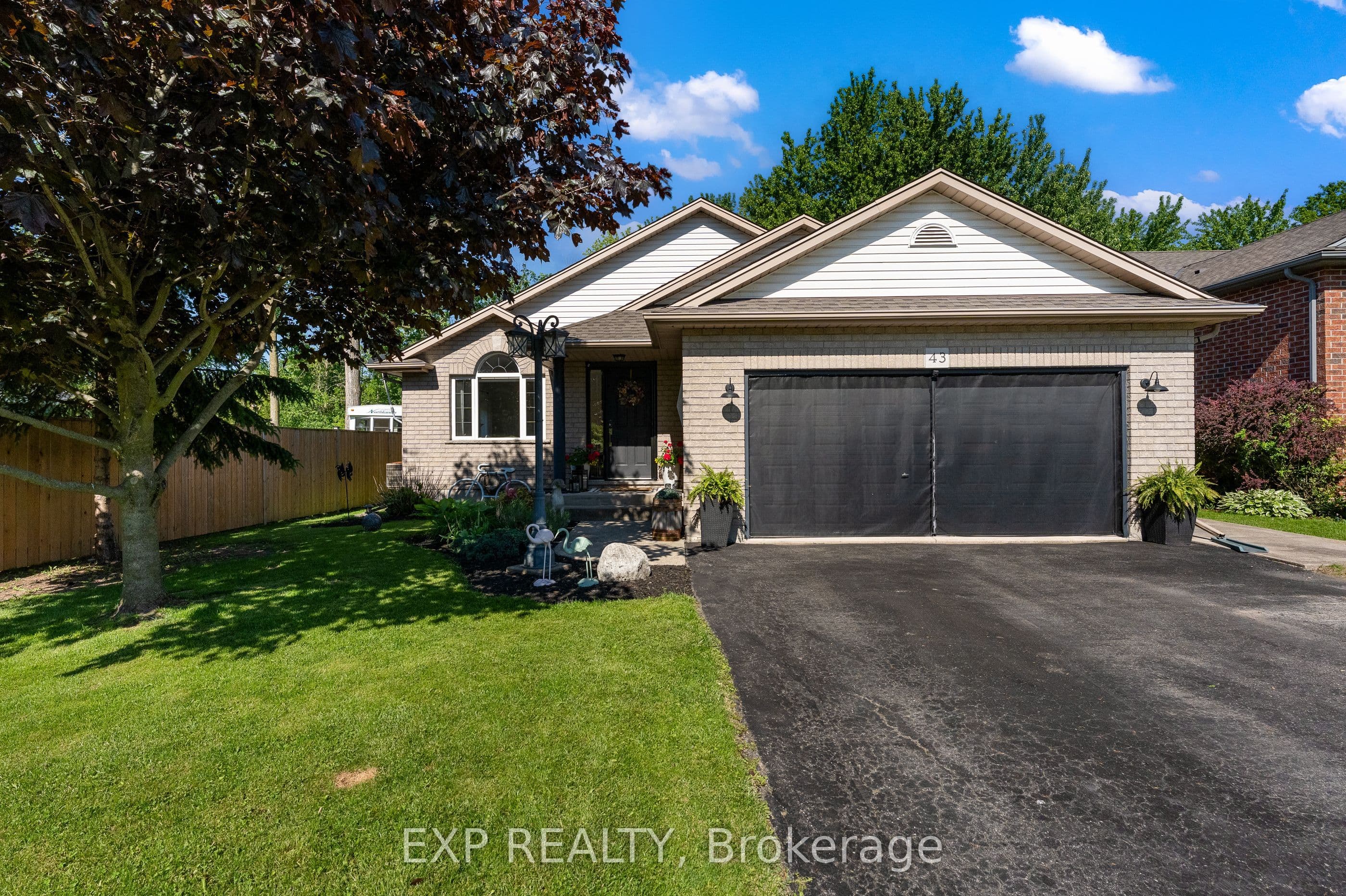 43 Thorold Avenue photo 1