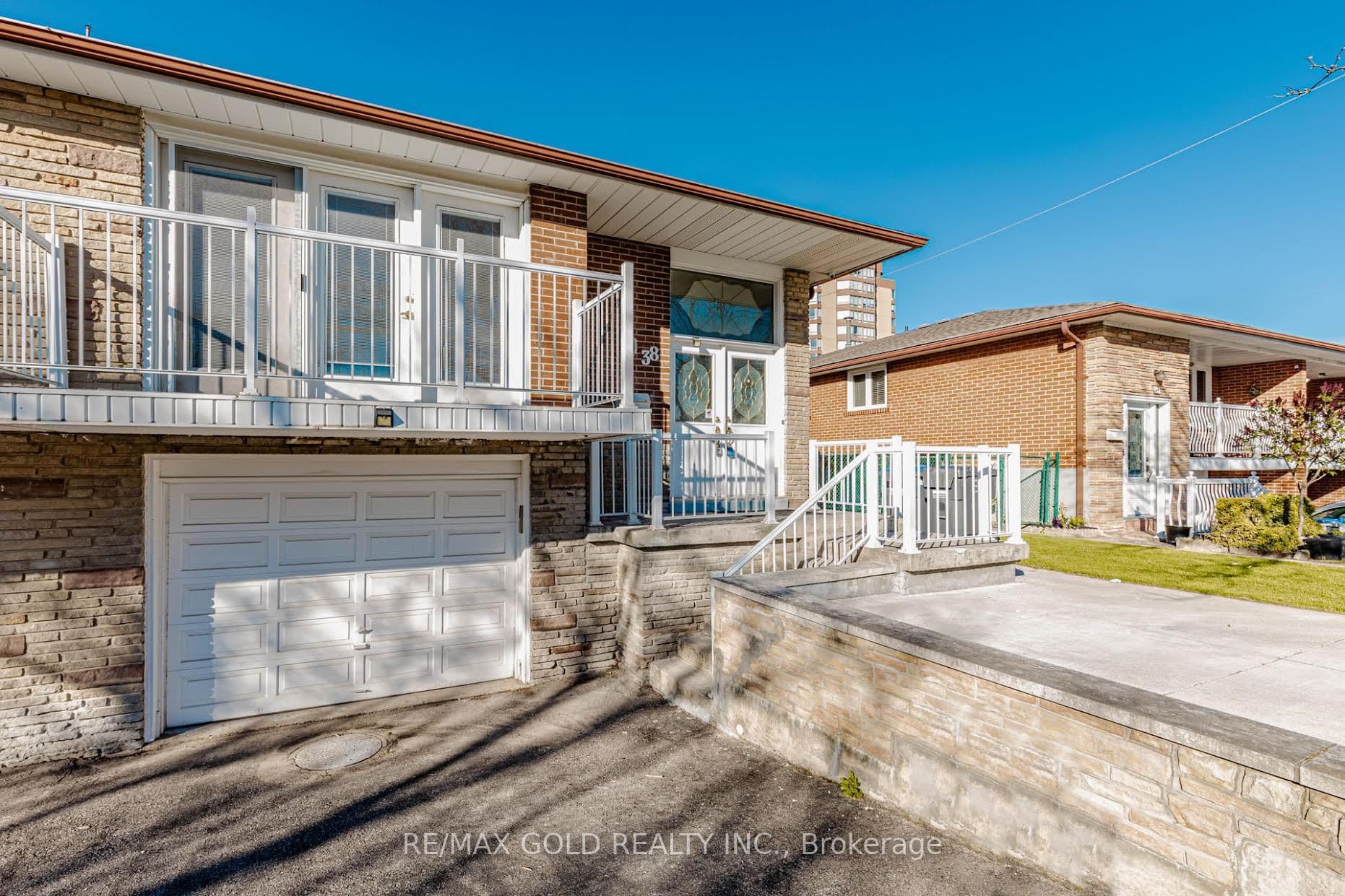 38 Achill Crescent photo 1