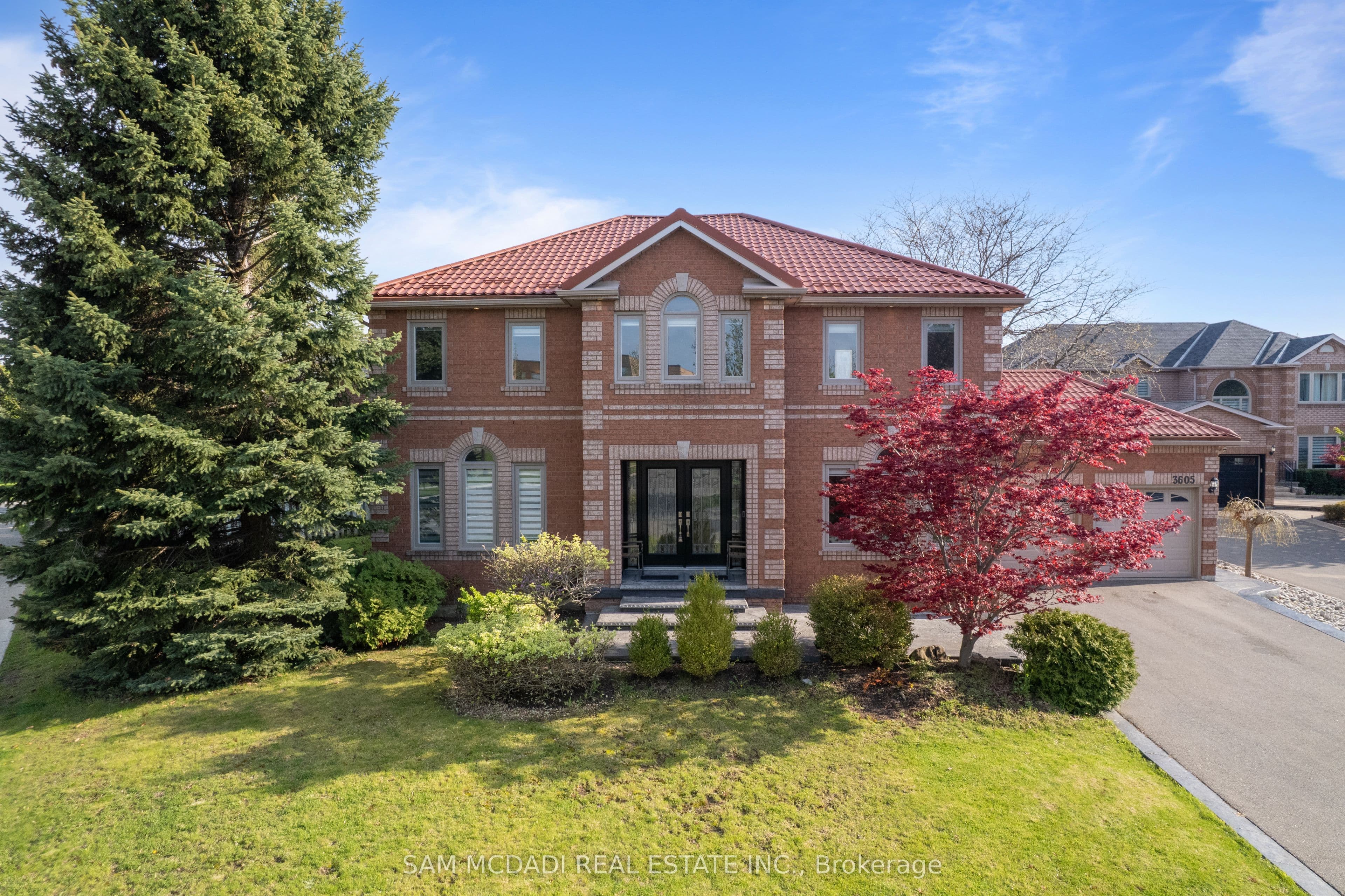3605 Trelawny Circle photo 1