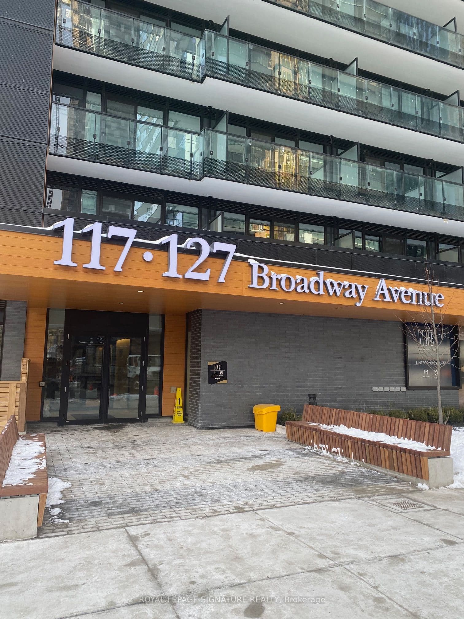 Unit 1407 117 Broadway Avenue photo 1