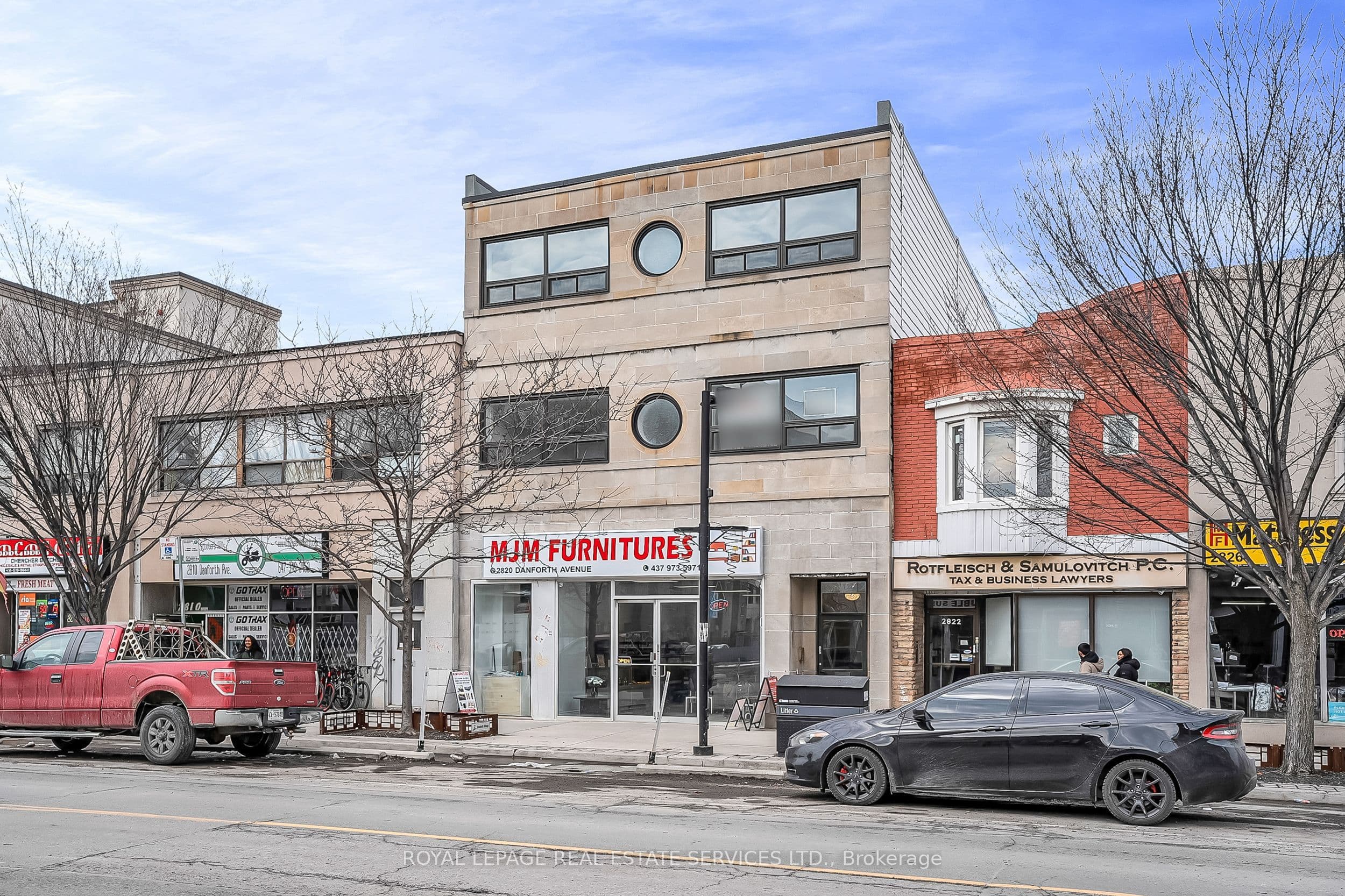 Unit 302 2820 Danforth Avenue photo 1