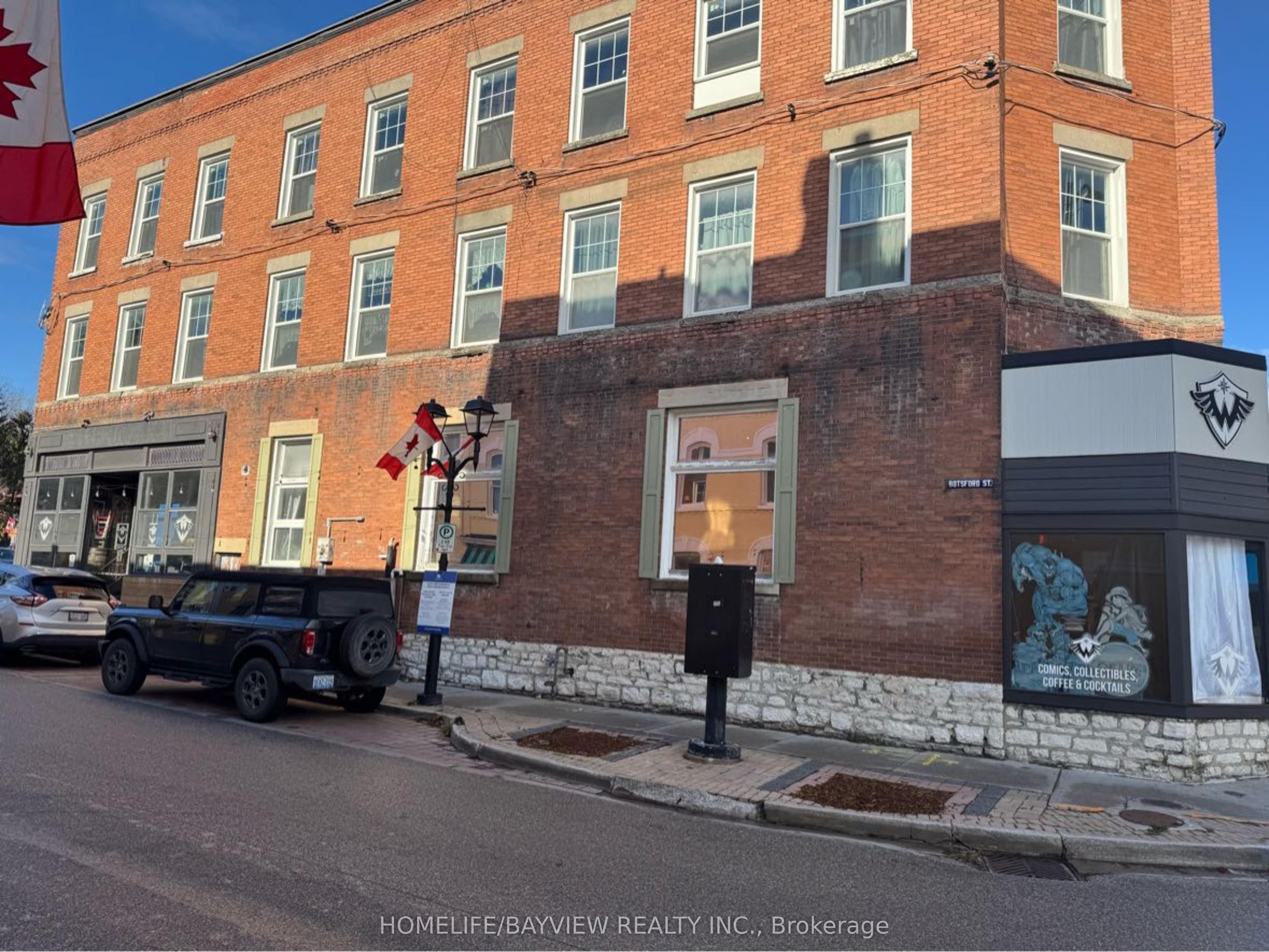 200 Main Street photo 1