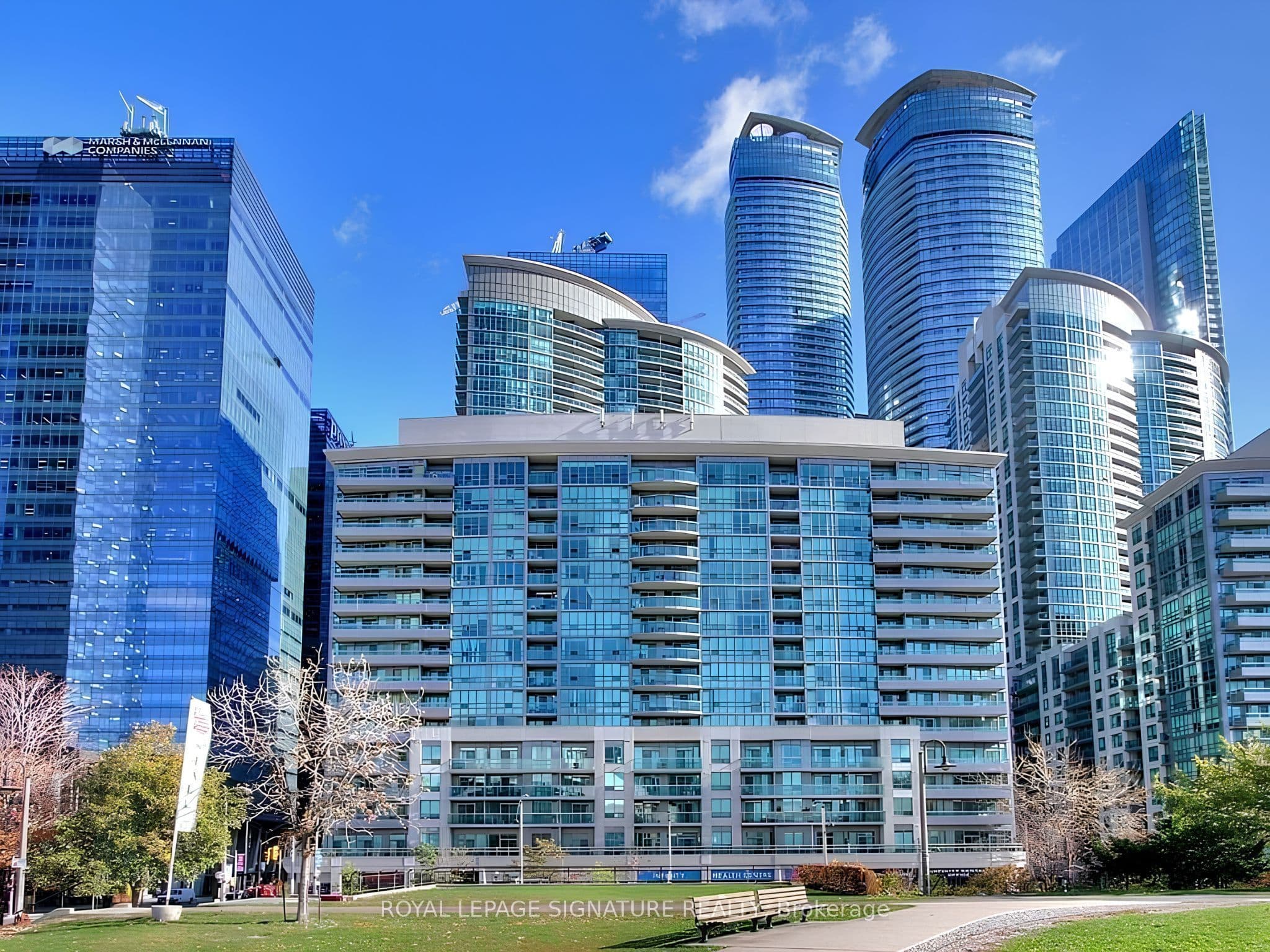 Unit 1708 51 Lower Simcoe Street photo 1