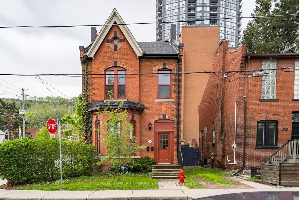 146 Forest Avenue photo 1