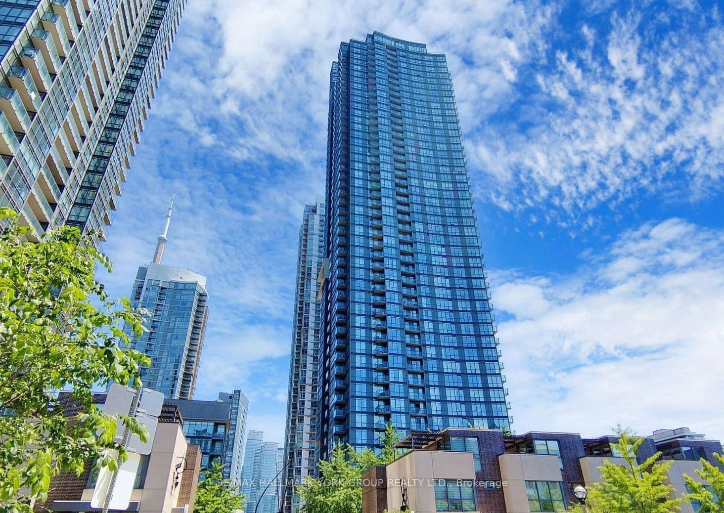 Unit 1709 11 Brunel Court photo 1