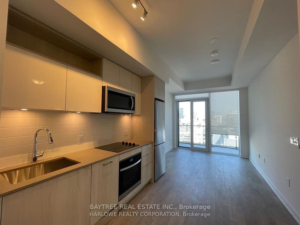 Unit 1766 W 135 Lower Sherbourne Street photo 1
