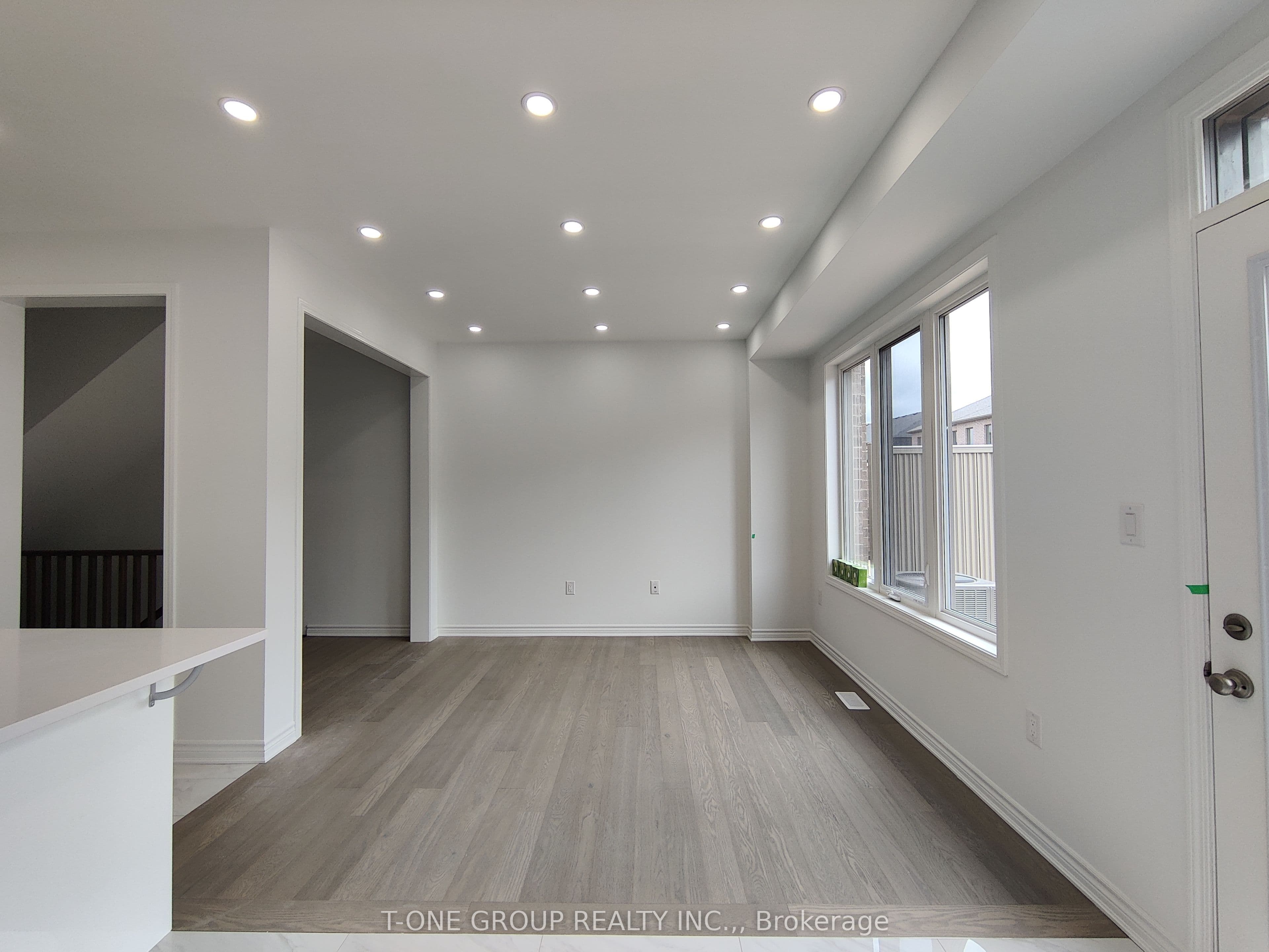 1366 Ripplewood Avenue photo 1