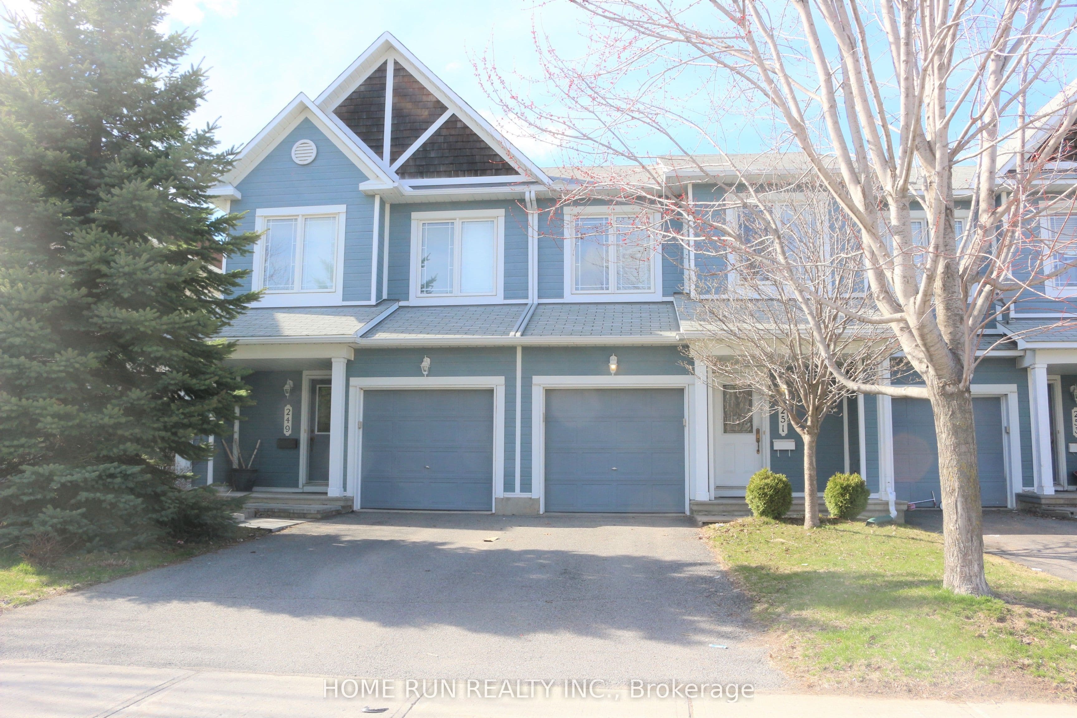 251 Meadowbreeze Drive photo 1