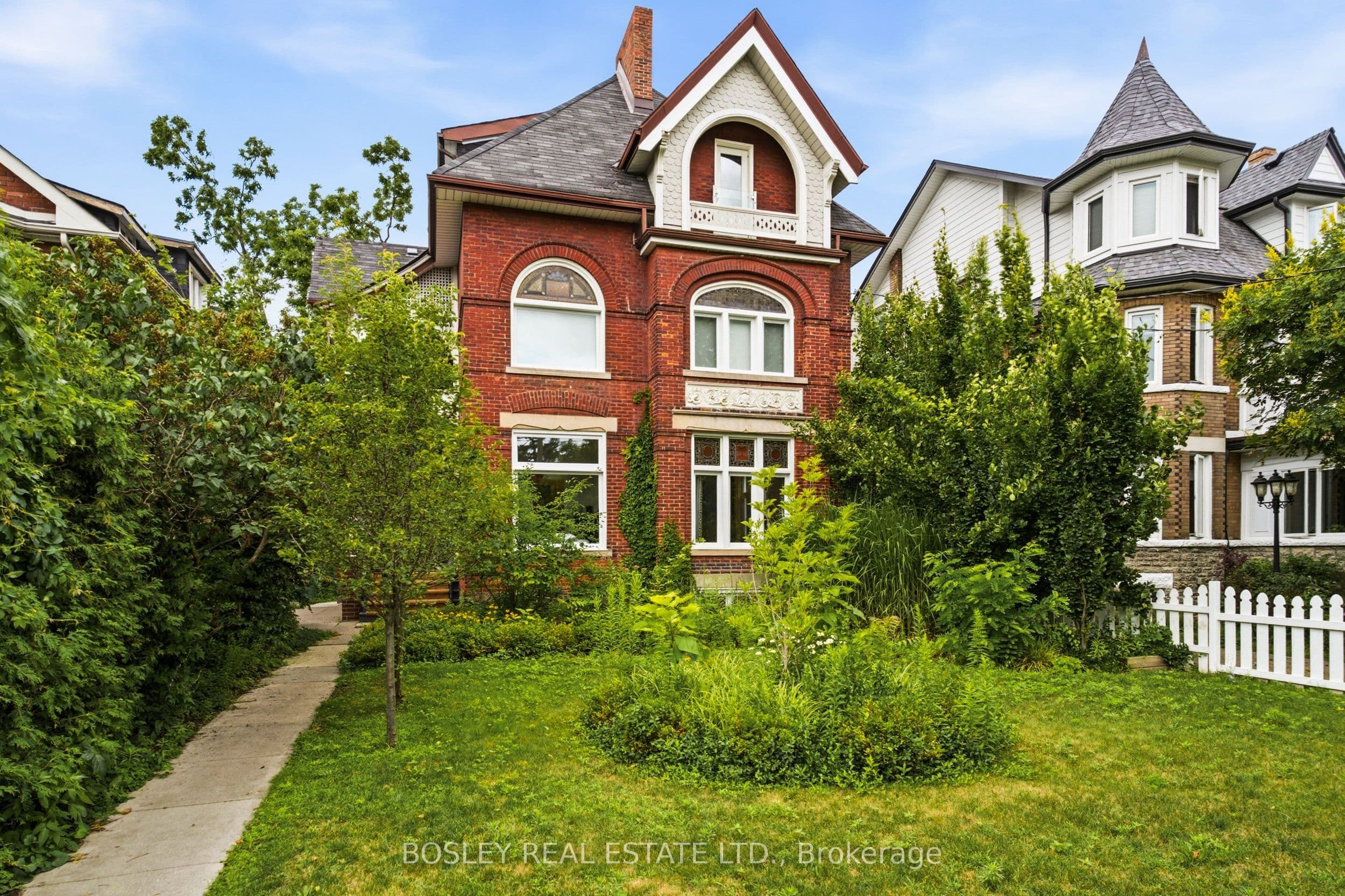 Unit Upper 178 High Park Avenue photo 1