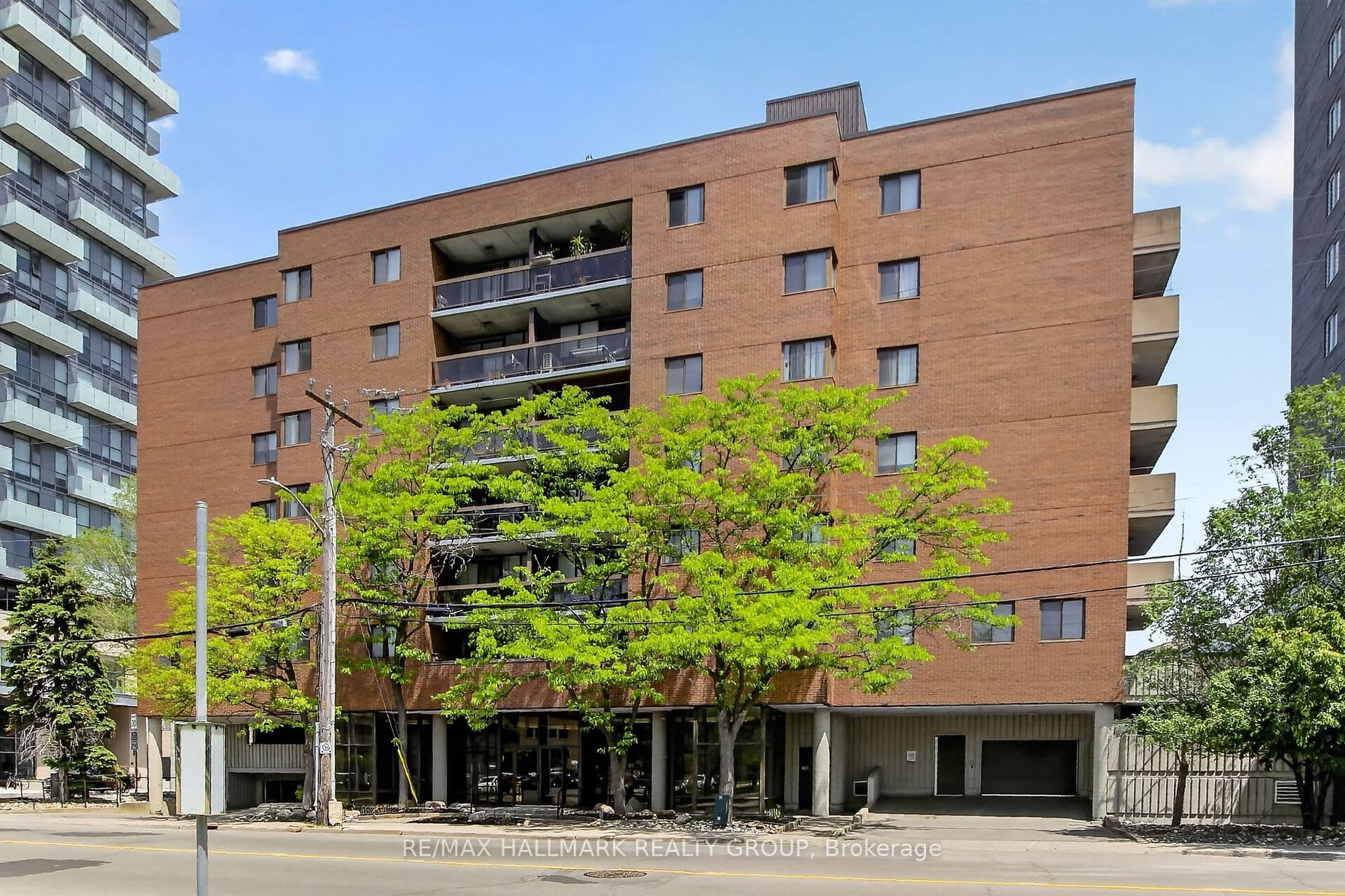Unit 602 191 Parkdale Avenue photo 1