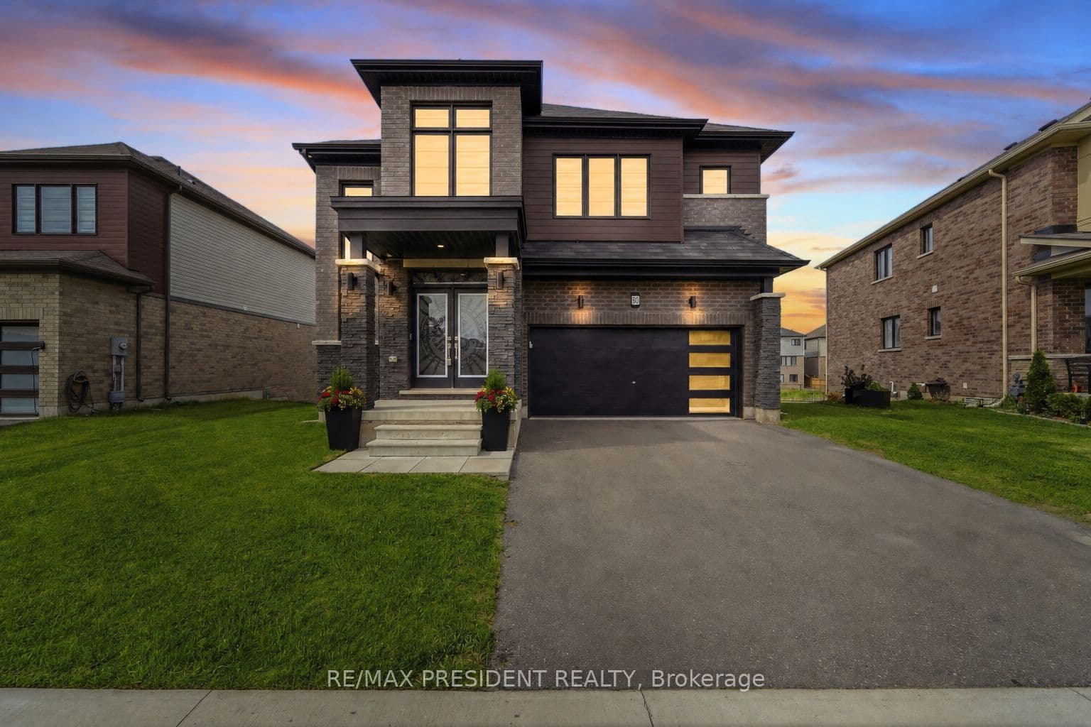 80 Explorer Way photo 1