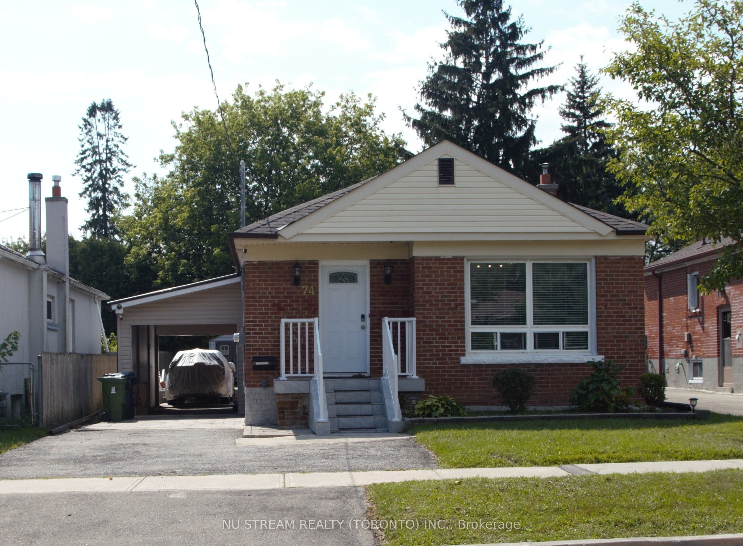 74 Wye Valley Road photo 1