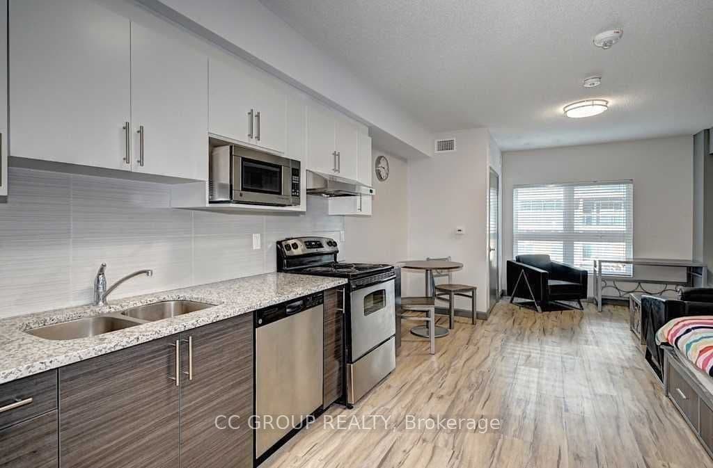Unit 1610 258A Sunview Street photo 1