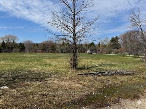 136 Fox Street photo 1